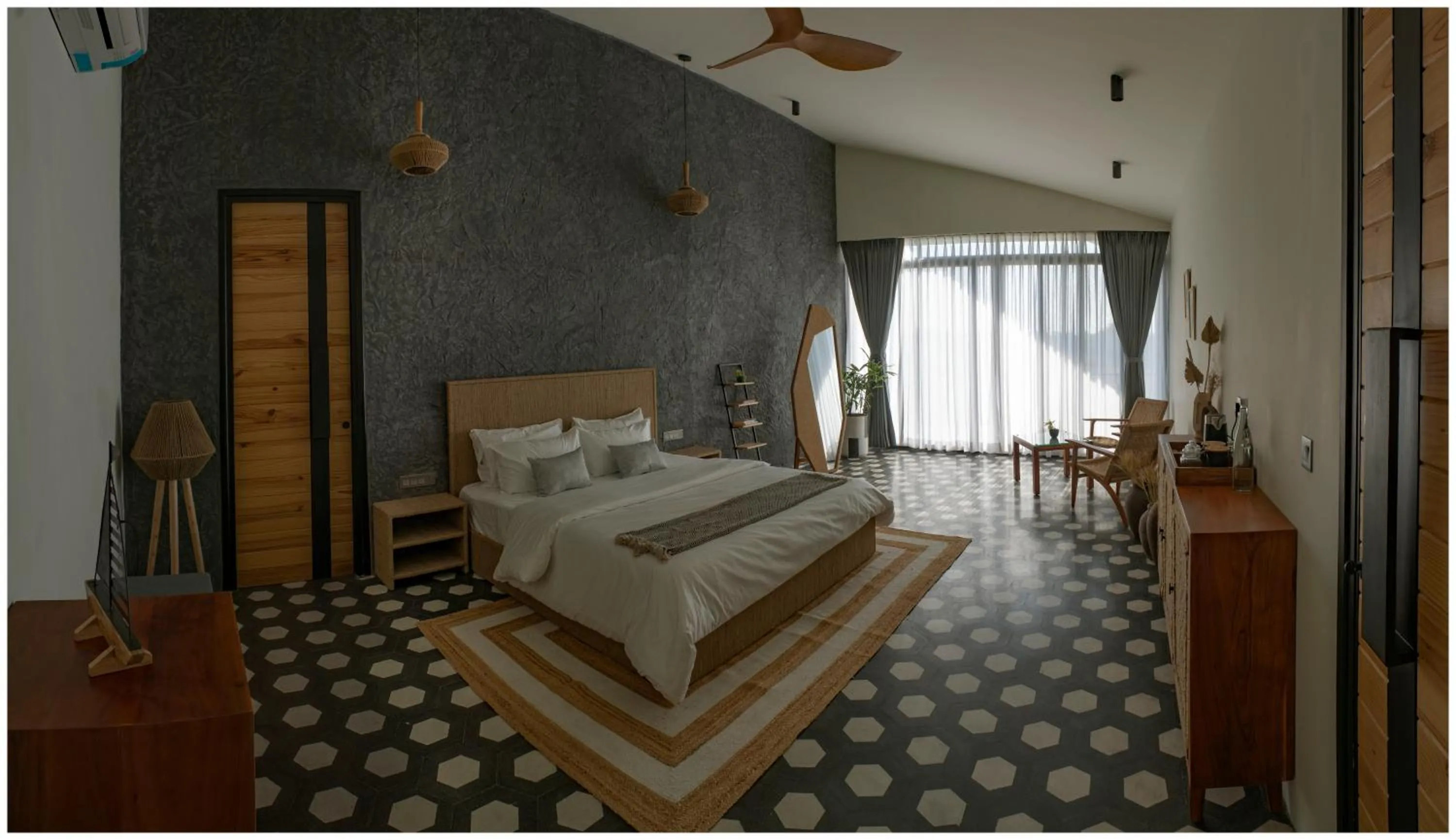 Bed in Casa Concreto- 5-Bedroom Luxury Villa with all weather Pool