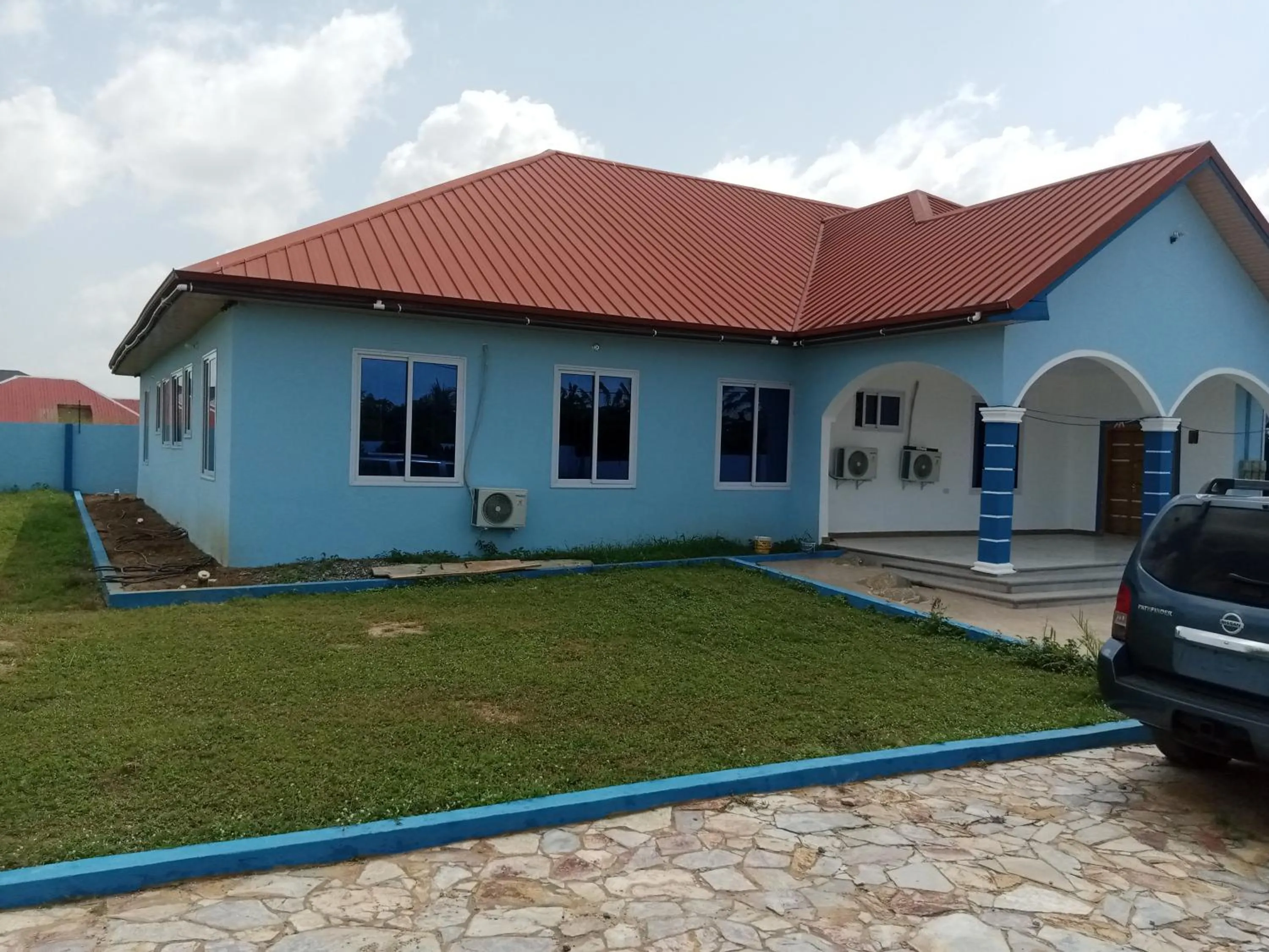 Dexxy's Palace Hotel