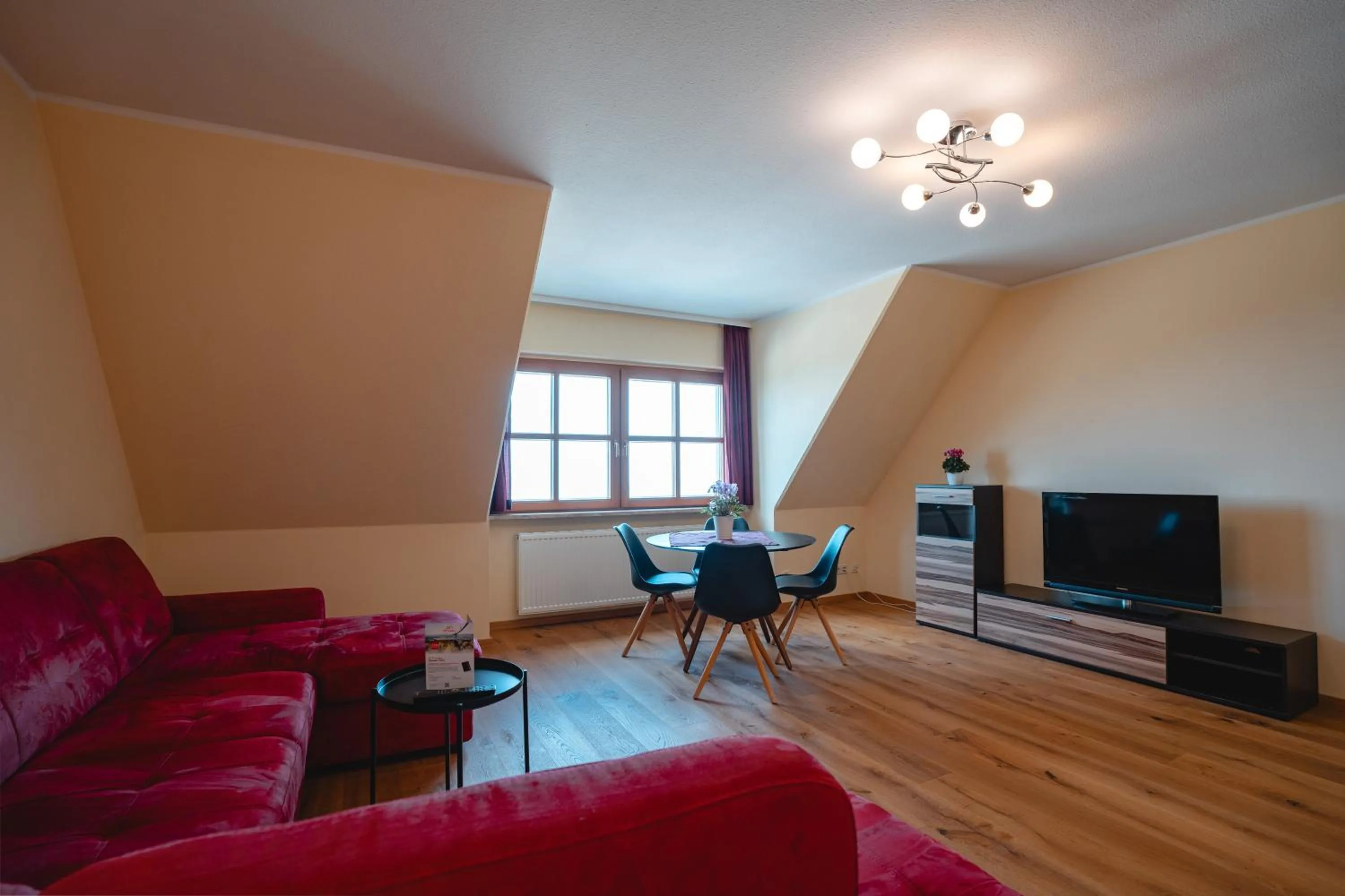 Living room in Hotel Fichtelberghaus - ganz oben im Erzgebirge