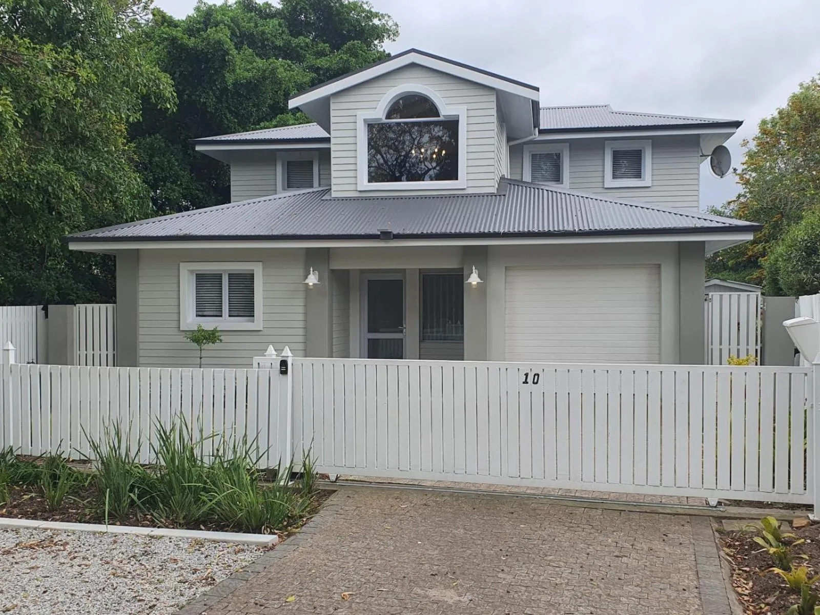 Property building in Knysna Self-catering Holiday Home