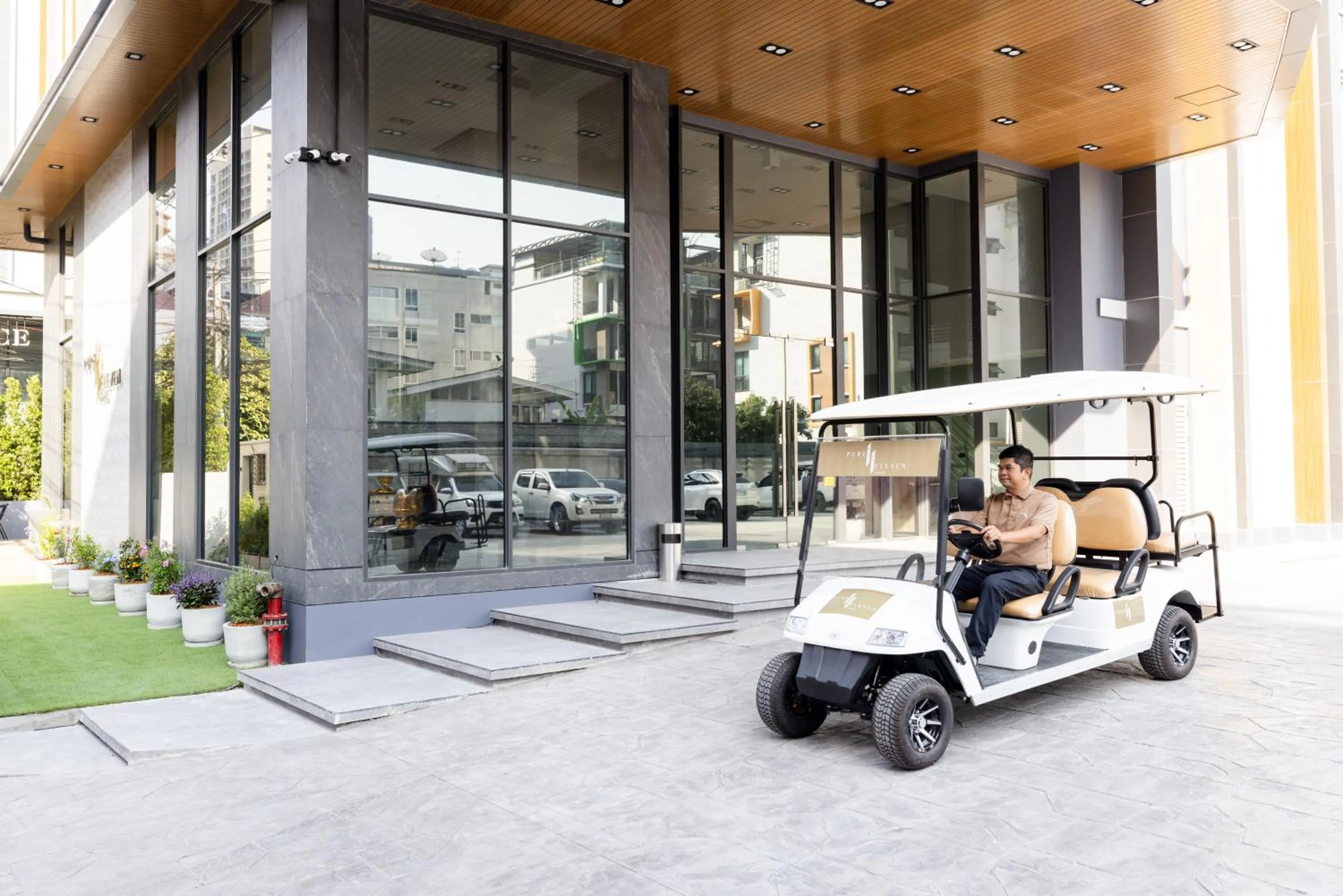 Day in Pure Eleven Hotel Bangkok