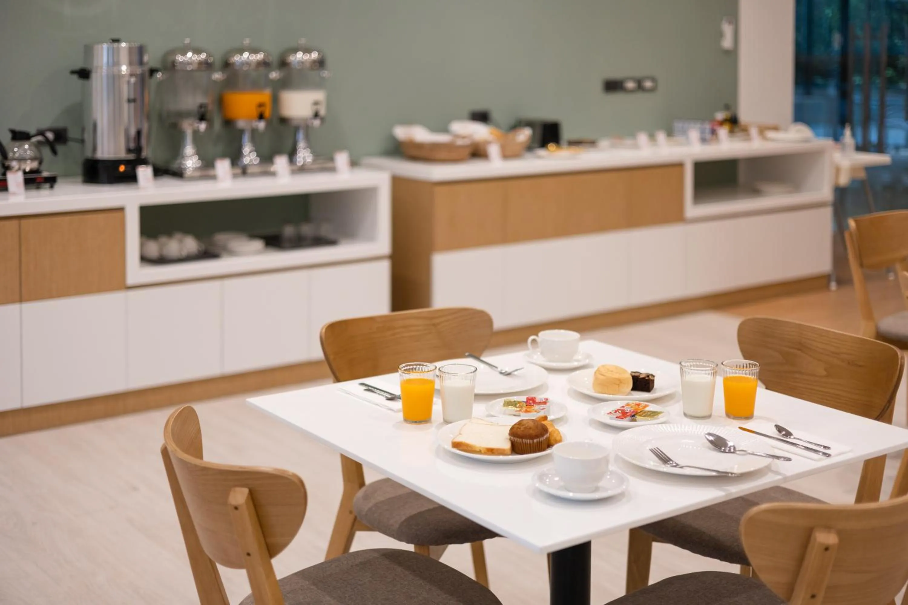 Coffee/tea facilities in Pure Eleven Hotel Bangkok