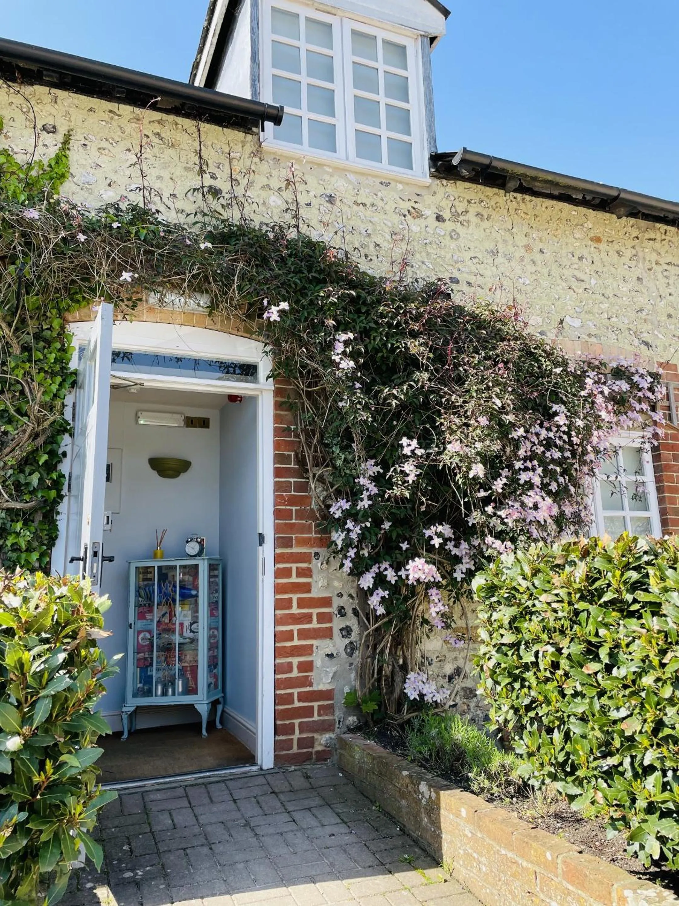 Lobby or reception in The Greyhound Inn