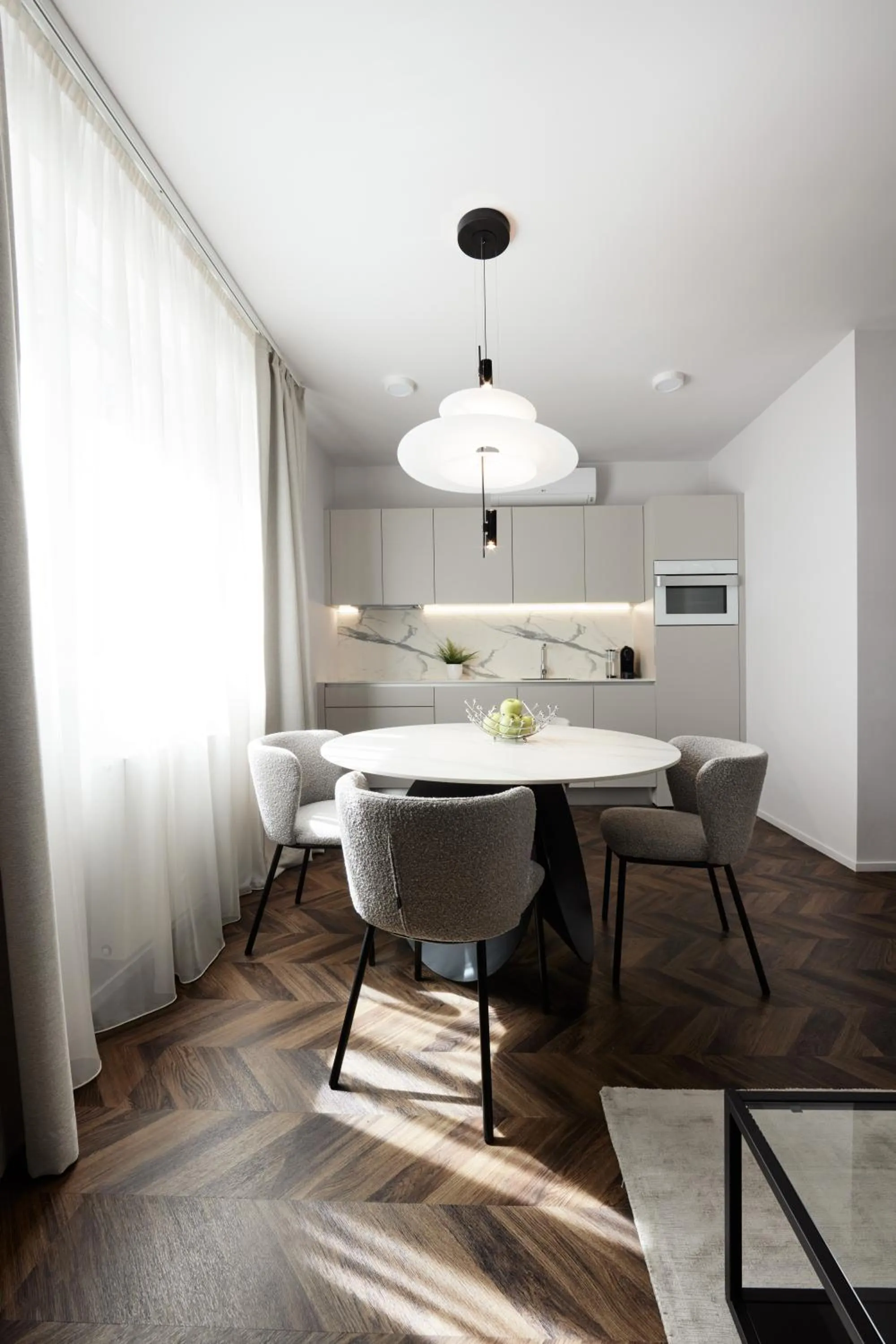 Kitchen or kitchenette in The Amberlyn Suite Hotel