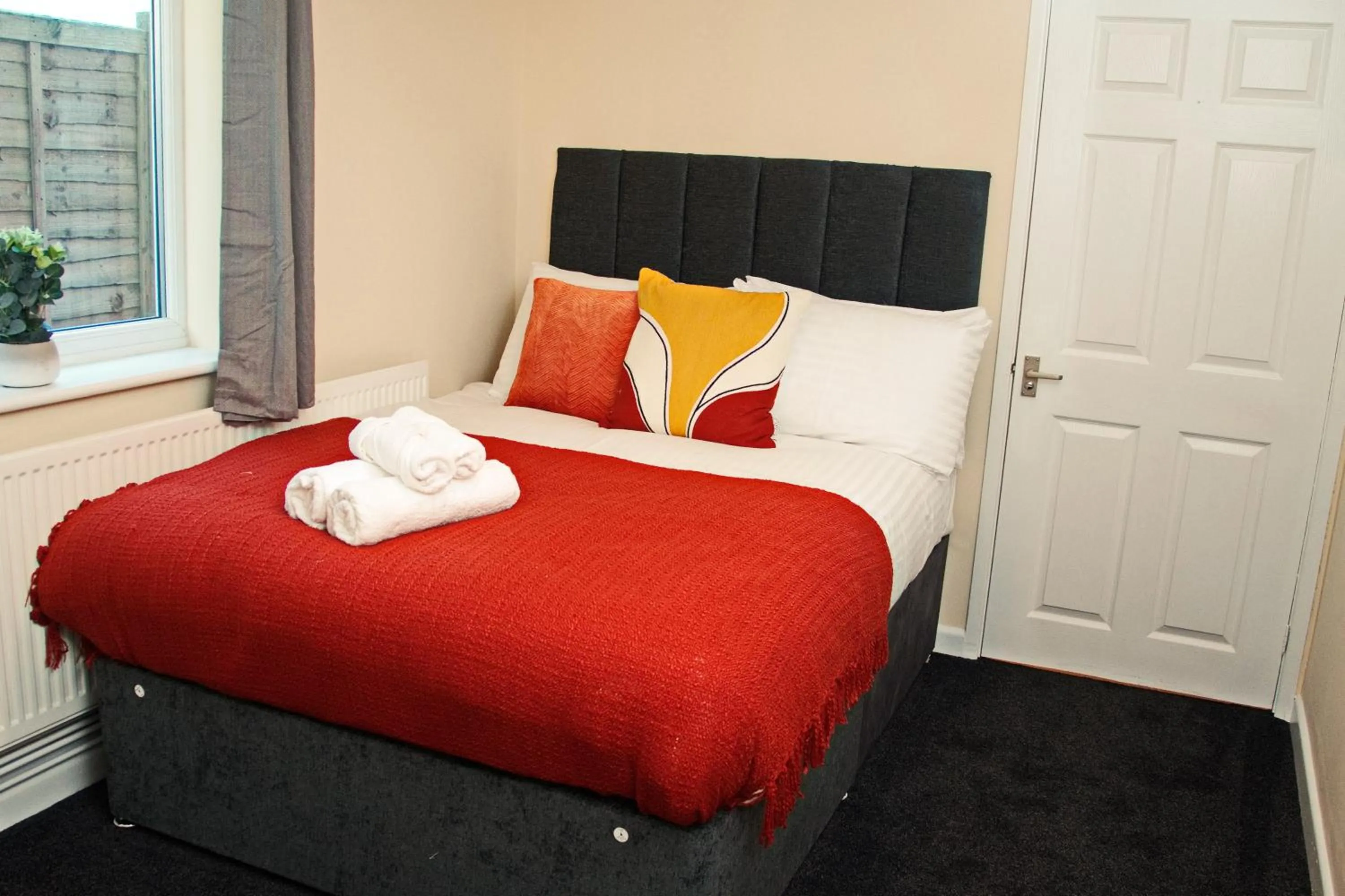 Bed in Host & Stay - Clacton Coastal Hideaway