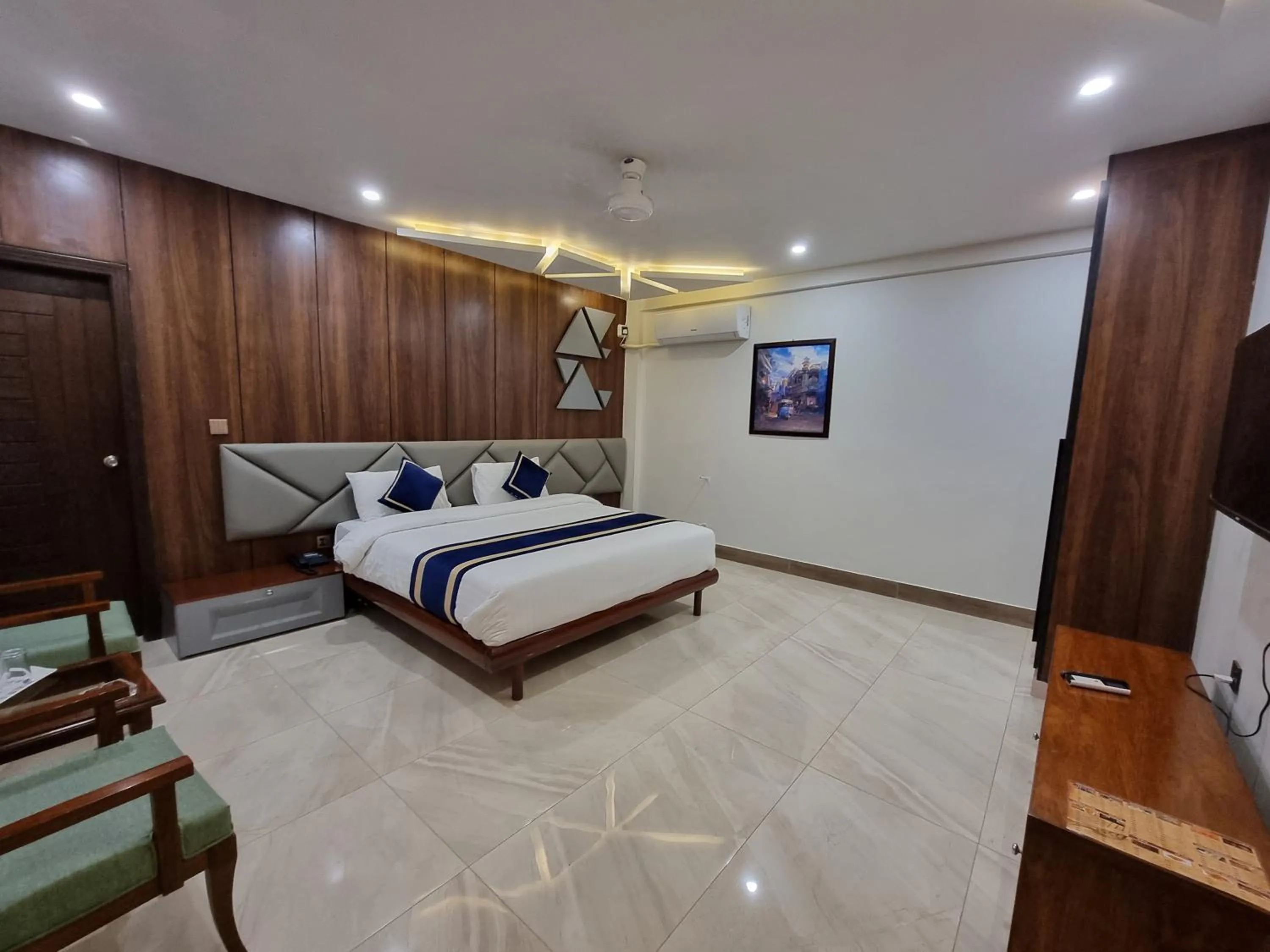 Bed in Grand Hotel Quetta