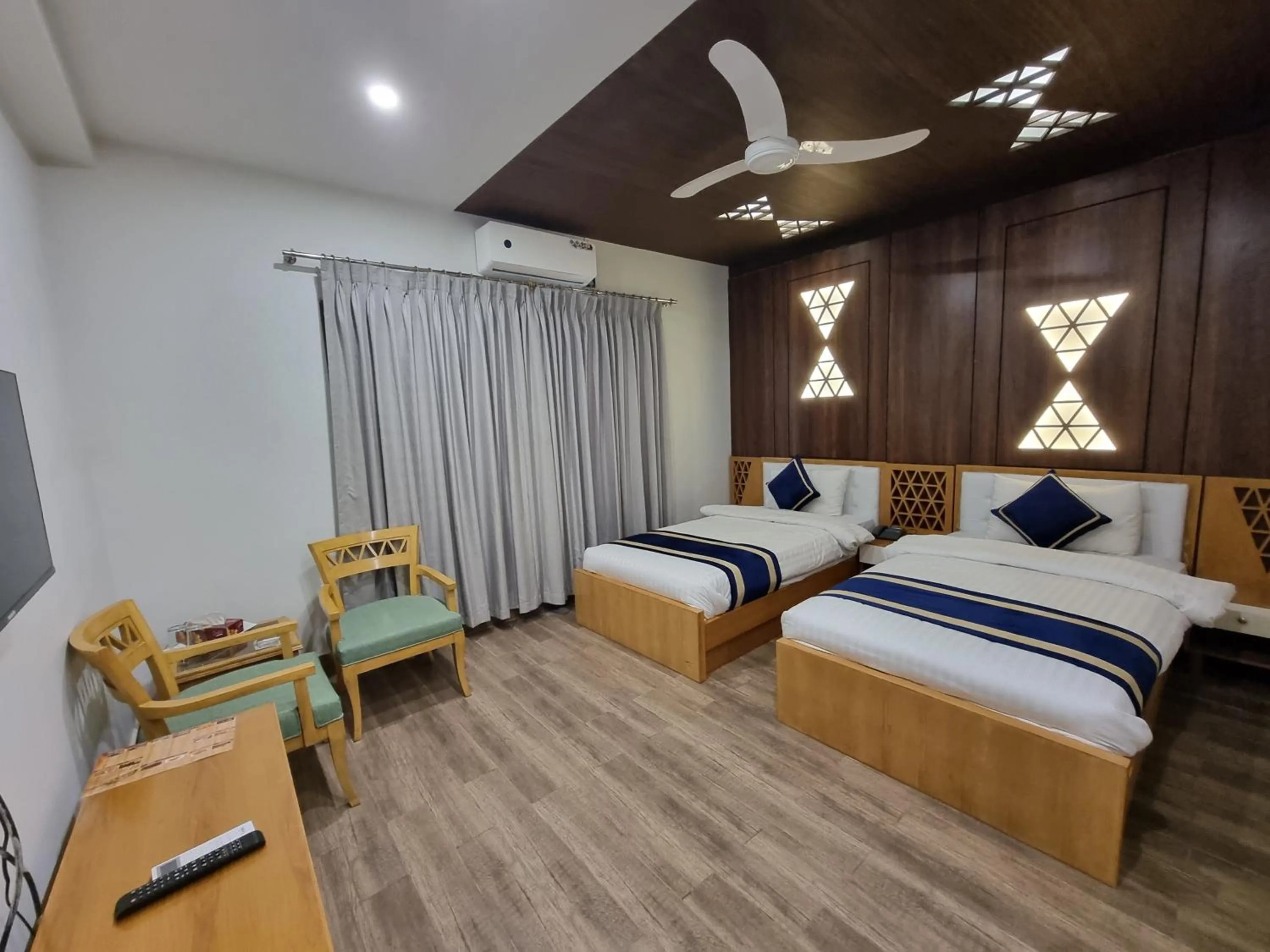 Bed in Grand Hotel Quetta