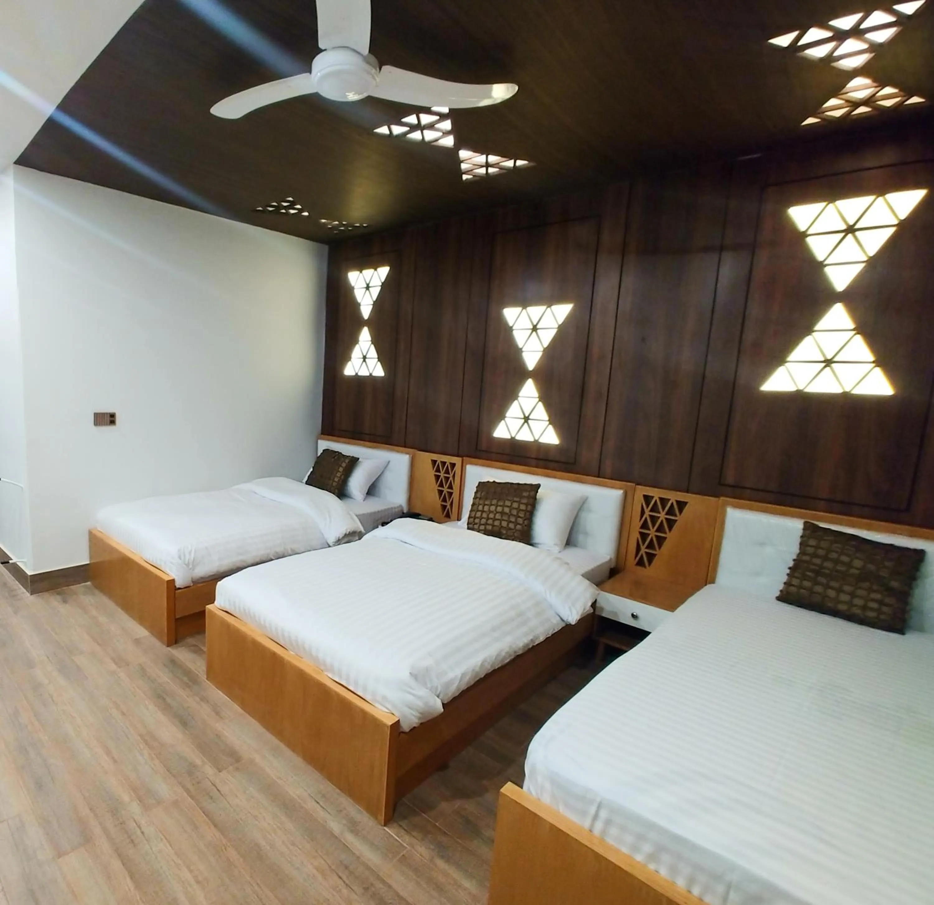 Bed in Grand Hotel Quetta