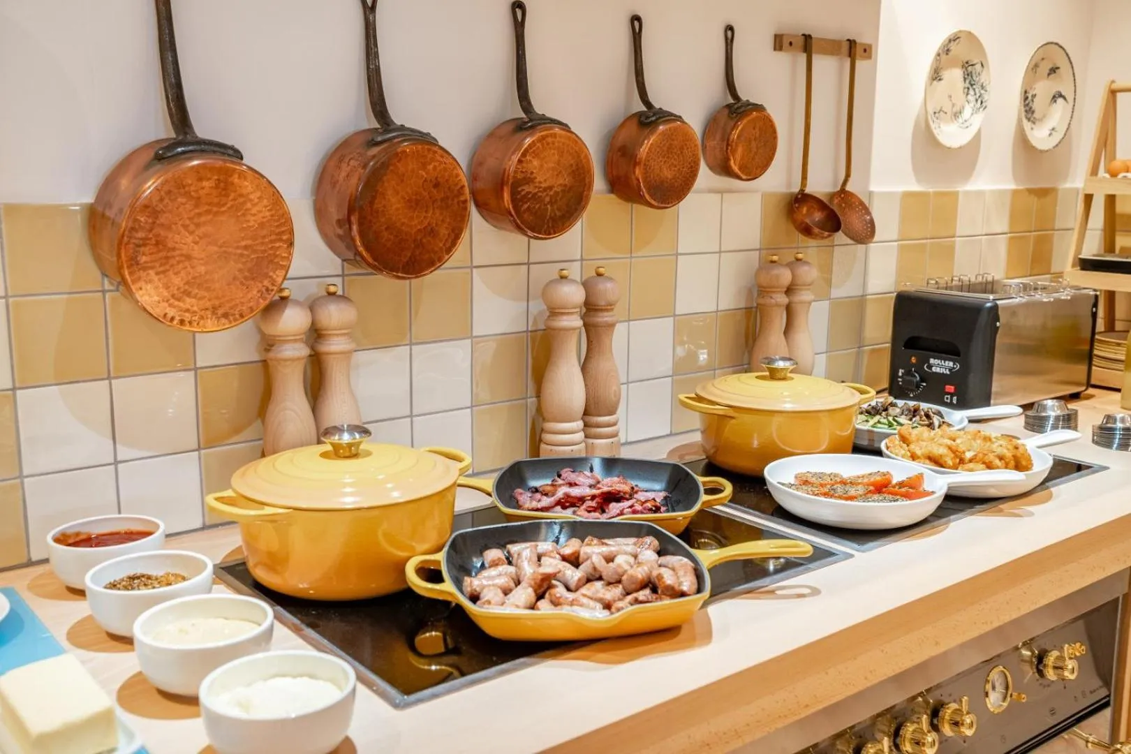 Breakfast in Villa Camille Hotel & Spa