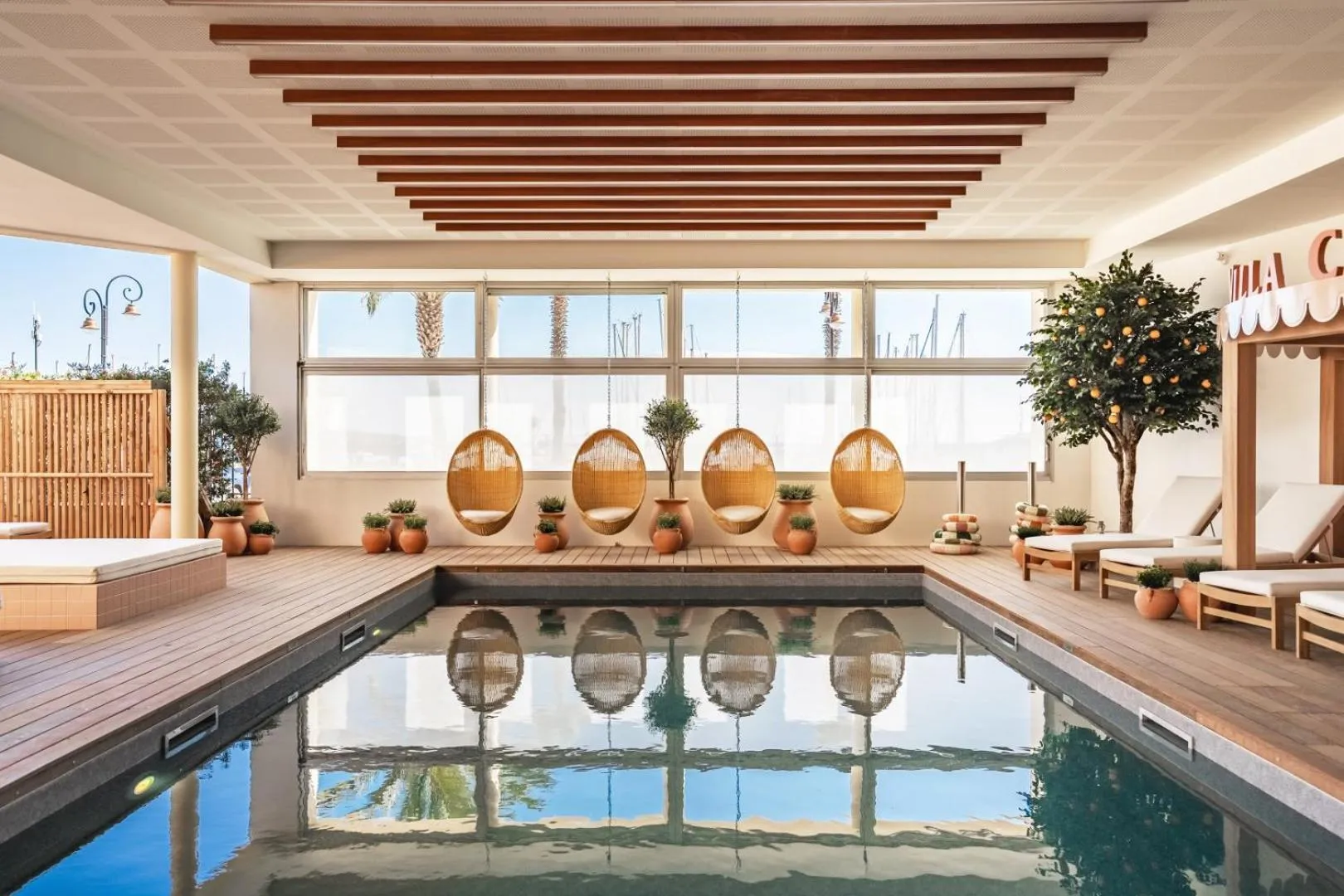 Swimming pool in Villa Camille Hotel & Spa