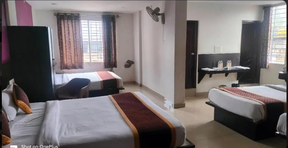 Bed in Yuvraj Galaxy Inn