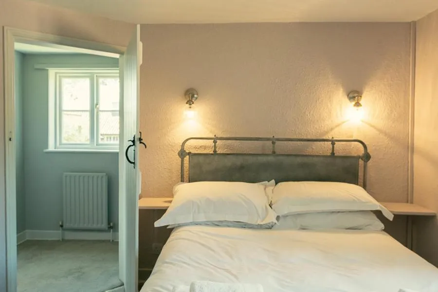 Bed in Fritton Lake - The Clubhouse