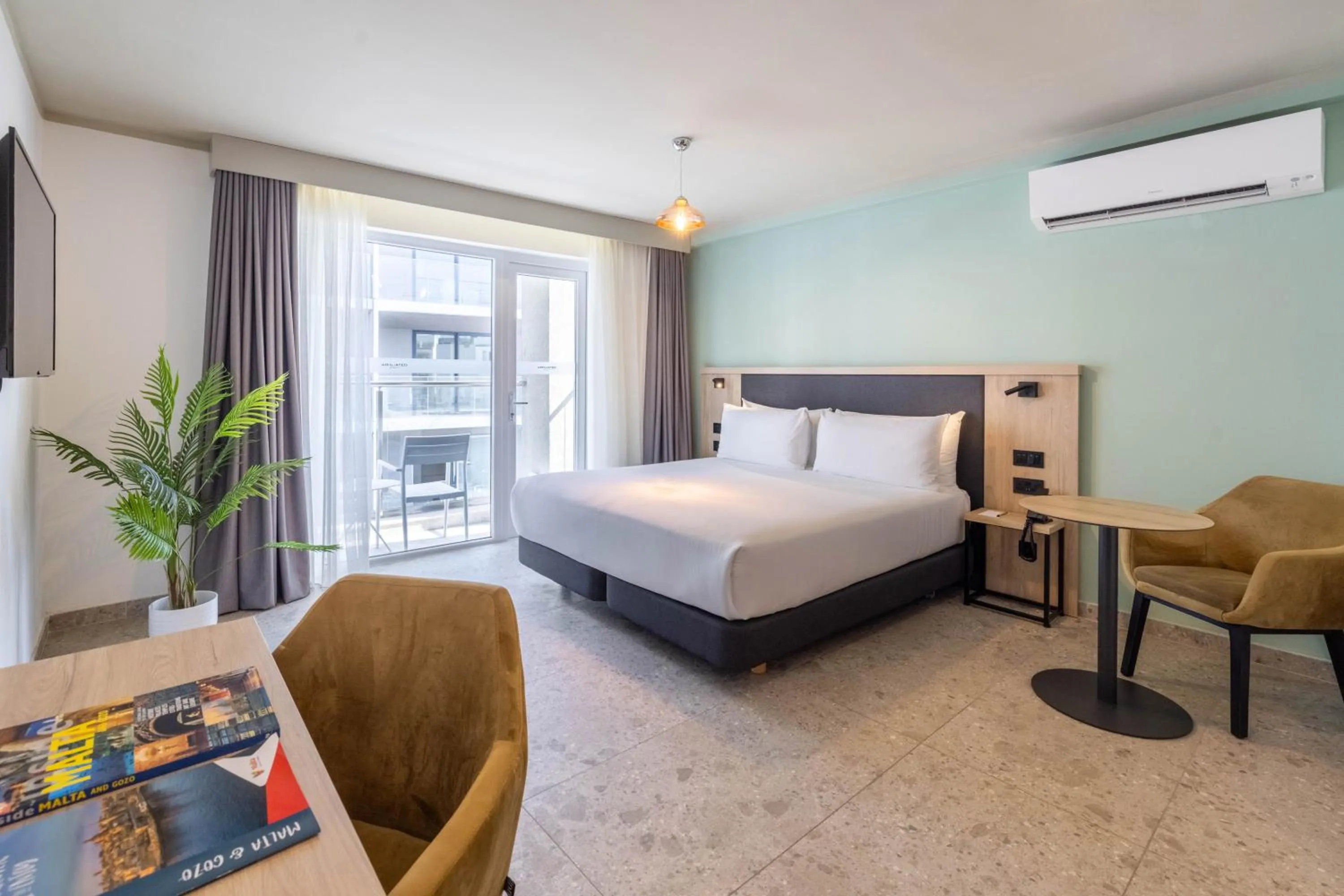 Bed in Hotel Levante St Julian's, Affiliated by Melia