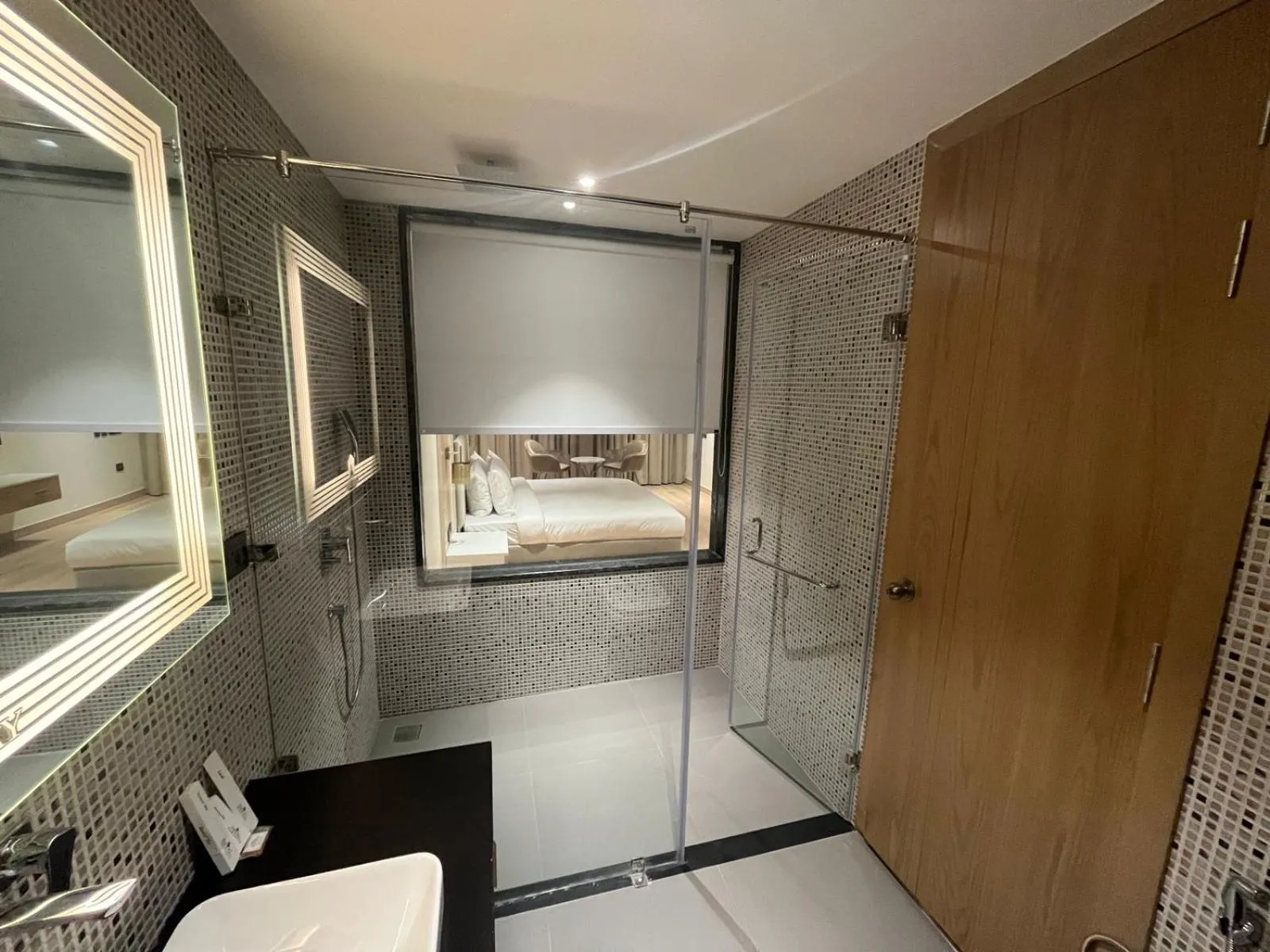 Bed in Dayal Gateway