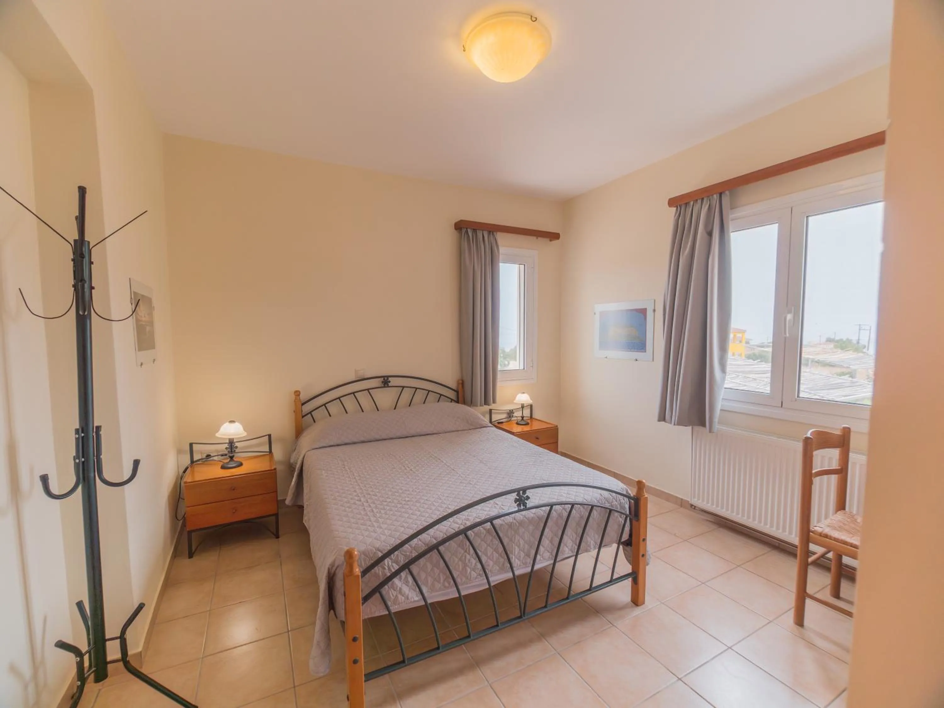 Bed in Apartments Hotel & Studios, Xifoupolis