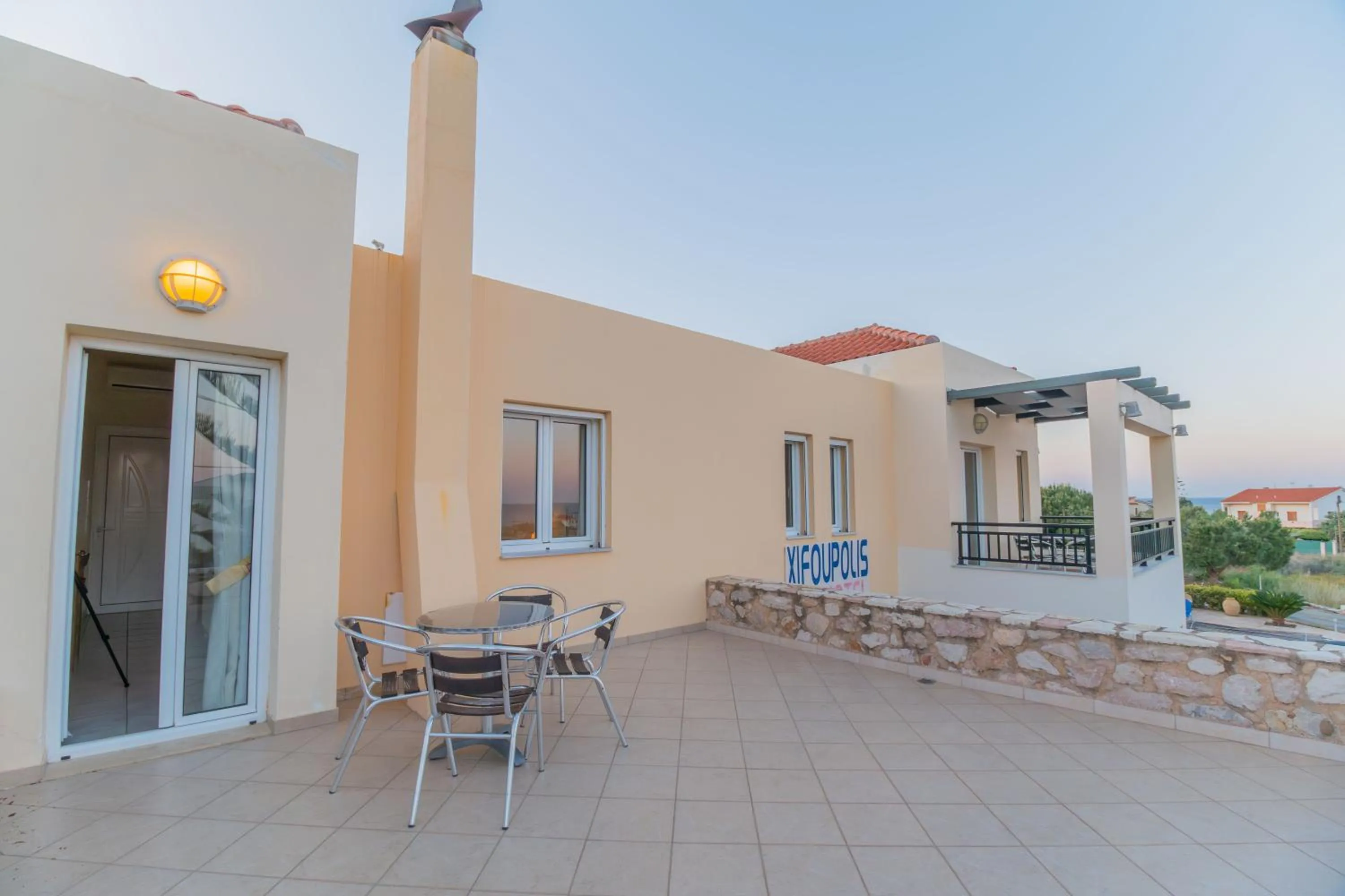 Apartments Hotel & Studios, Xifoupolis