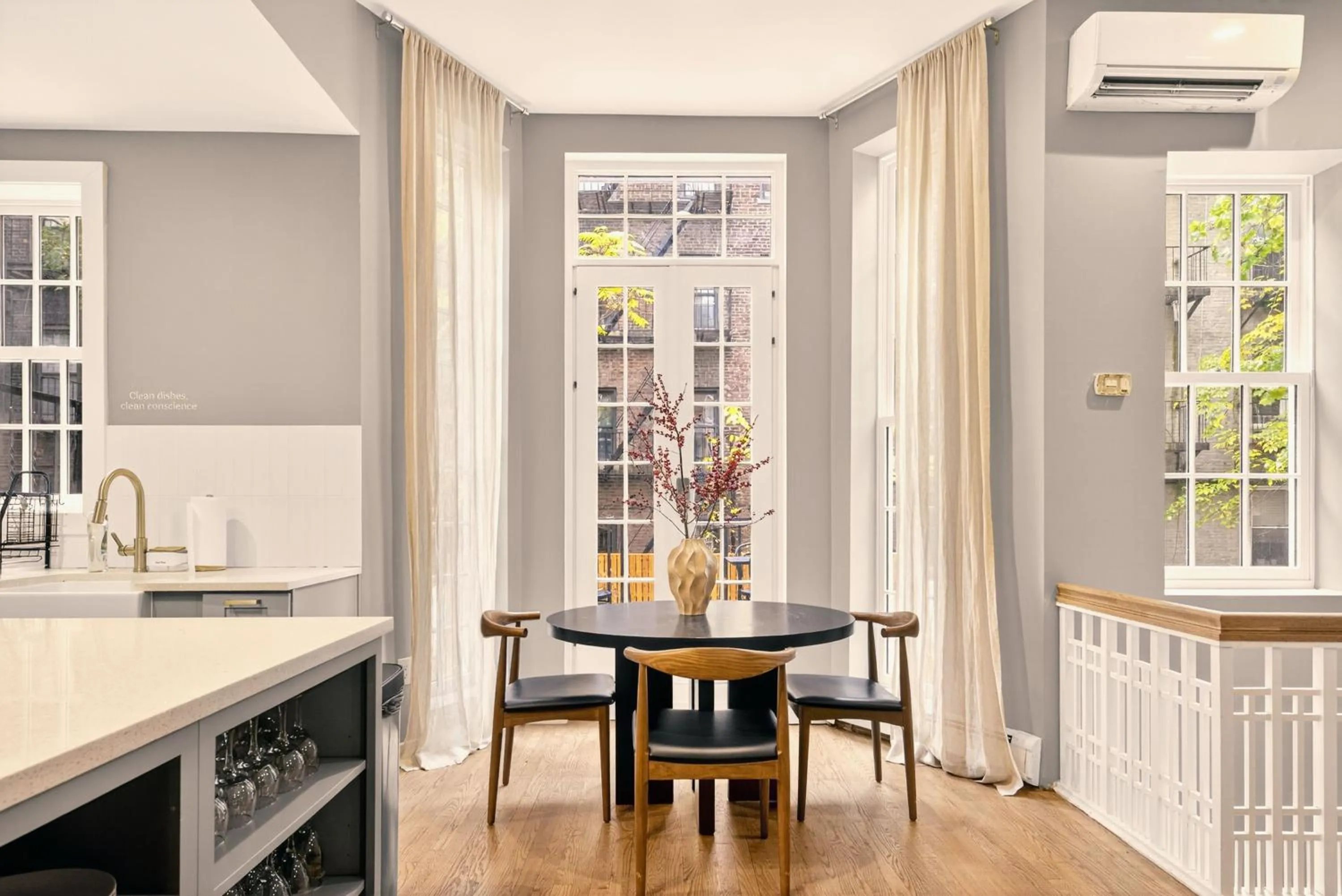 Kitchen or kitchenette in Outsite Chelsea