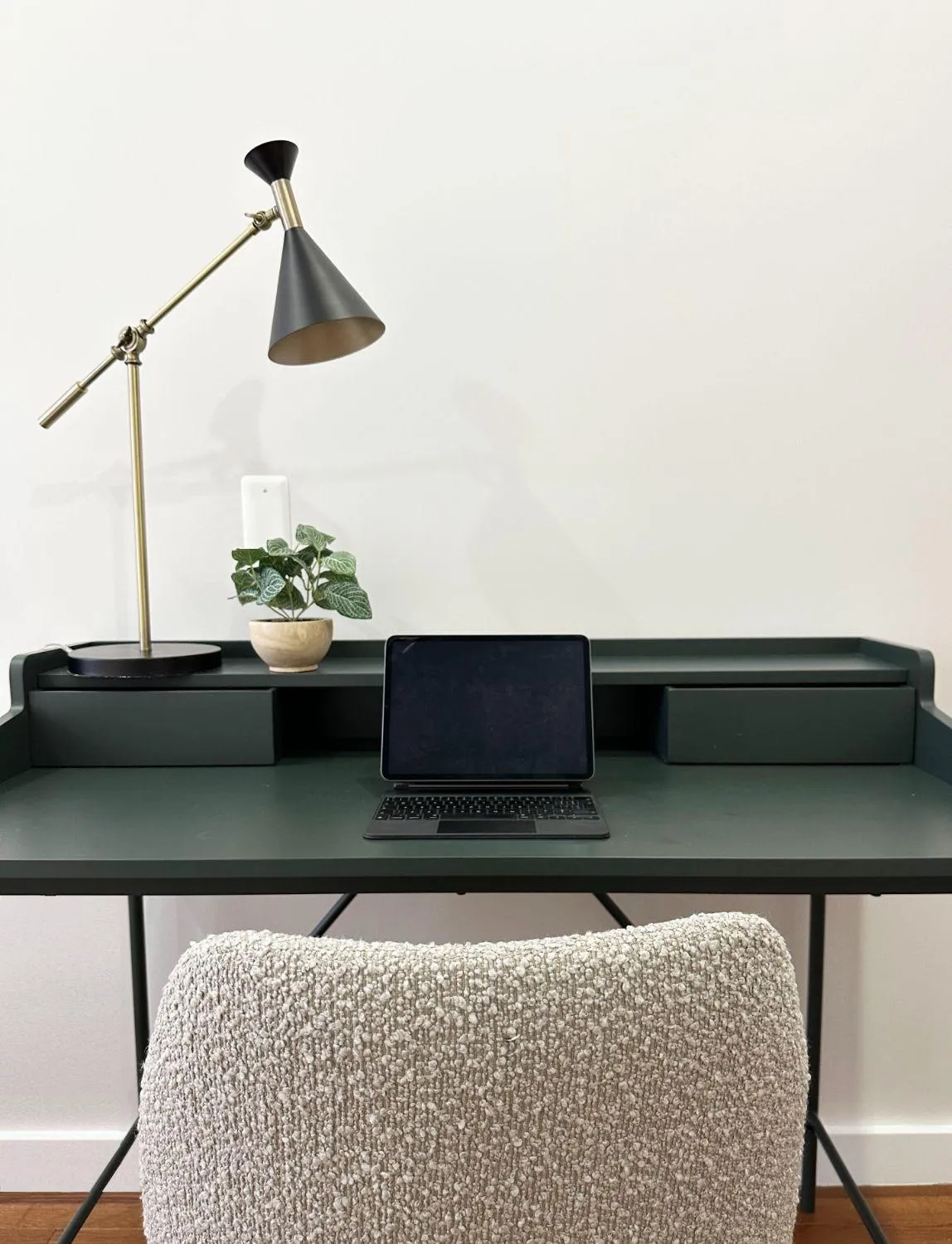 hair dresser in Outsite Chelsea