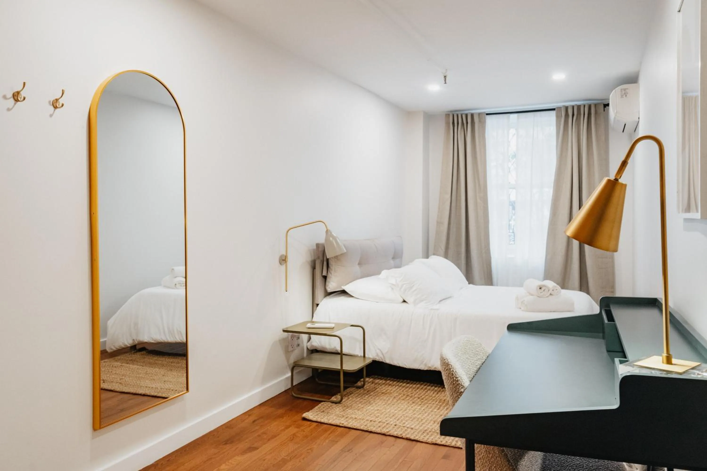 Bed in Outsite Chelsea