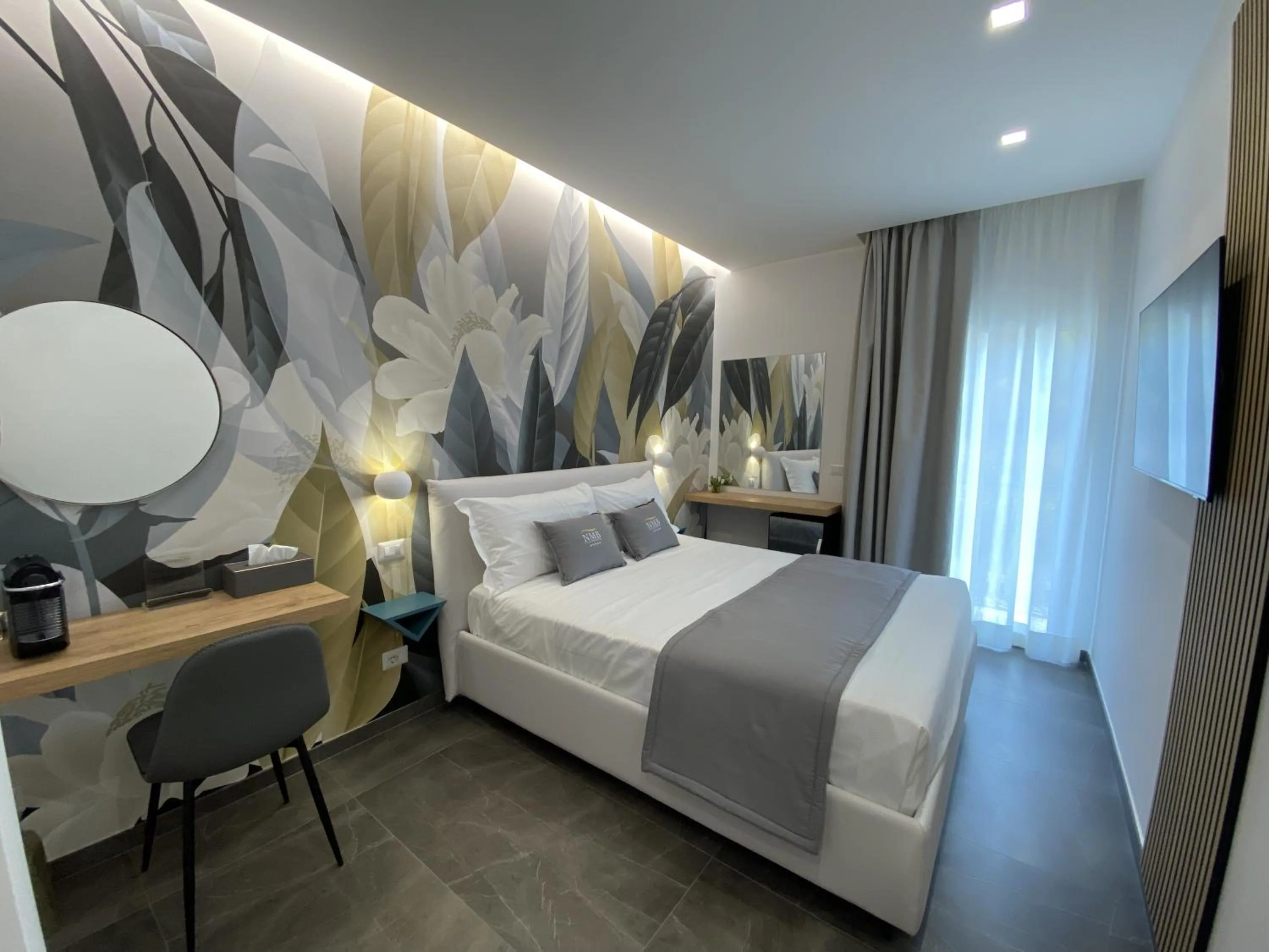 Bed in Naxos Marina Bay