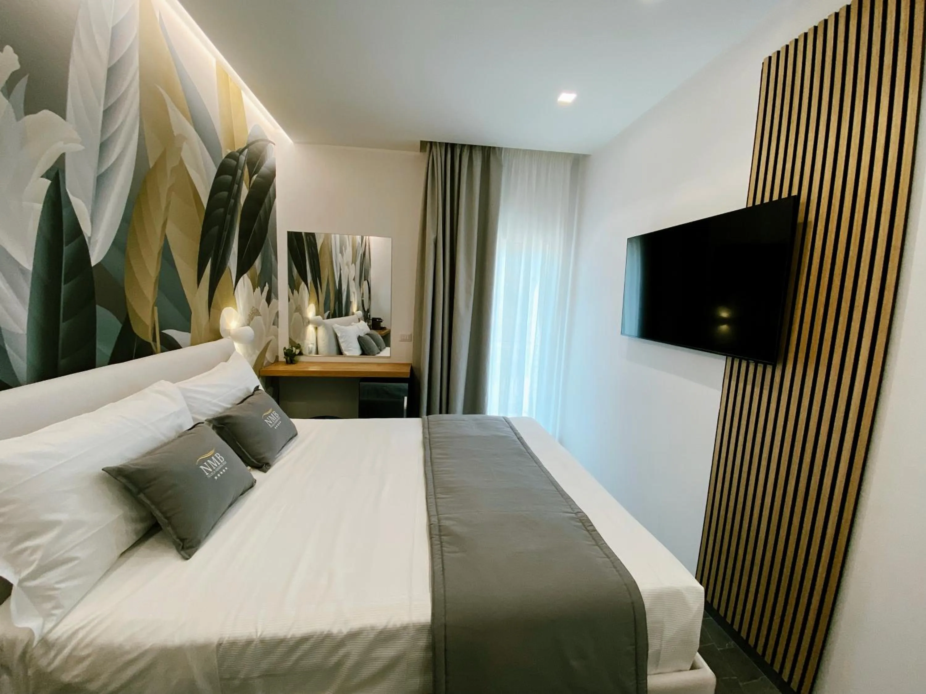 Bed in Naxos Marina Bay