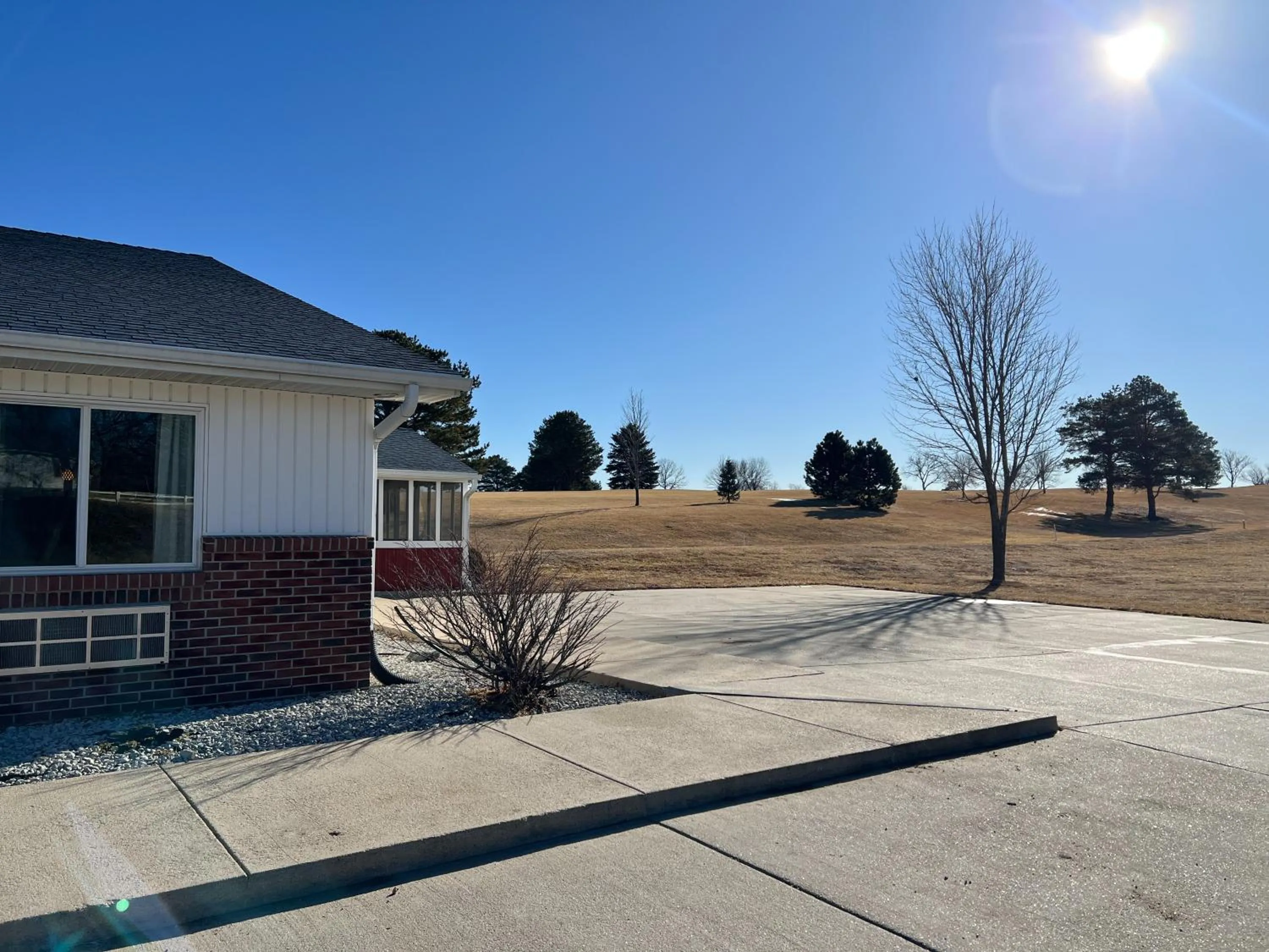 Property building in The Trail Inn - Sutton, Nebraska - US-6 HWY