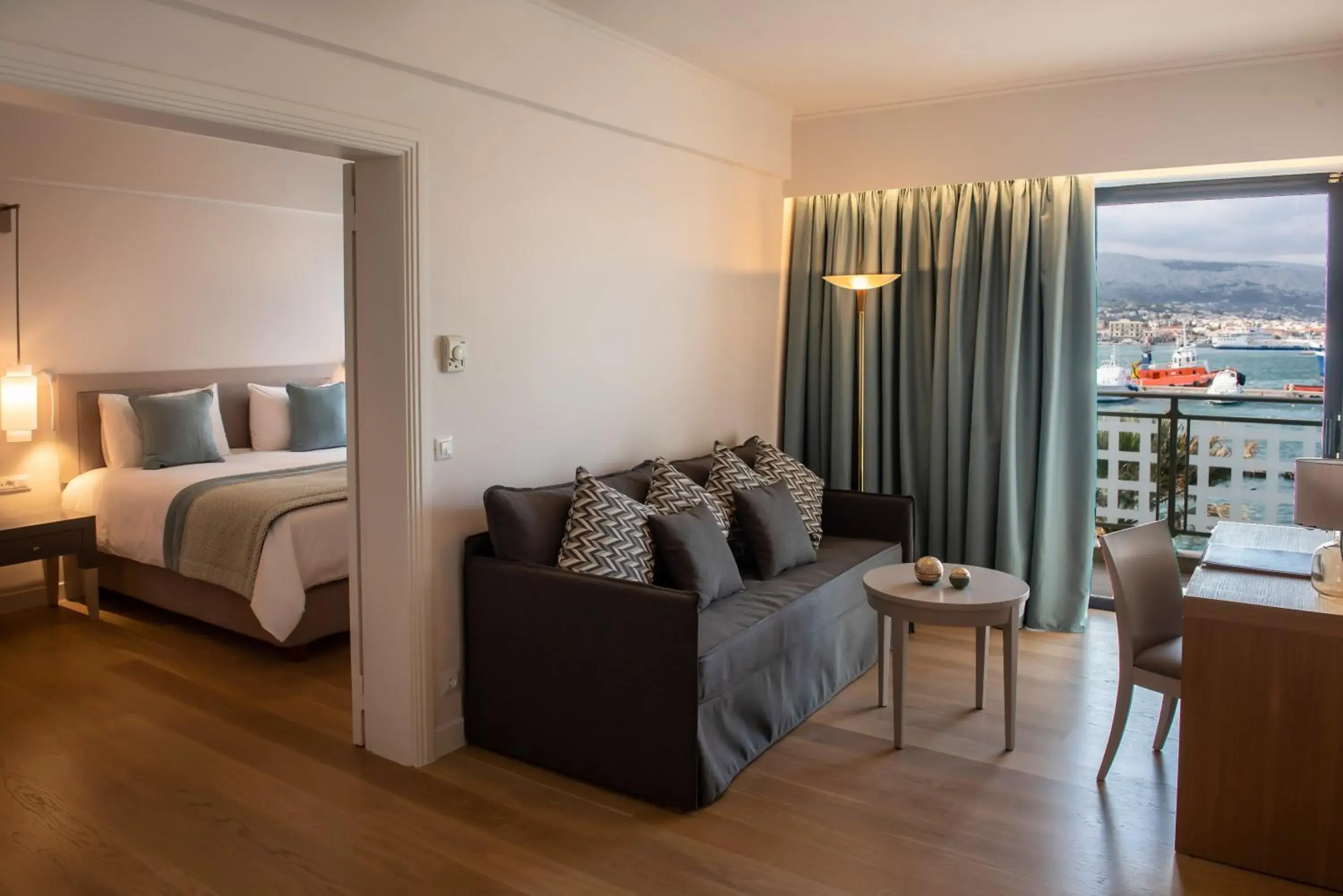 Executive Suite with Port View in Chios Chandris Executive Suite with Port View in Chios Chandris