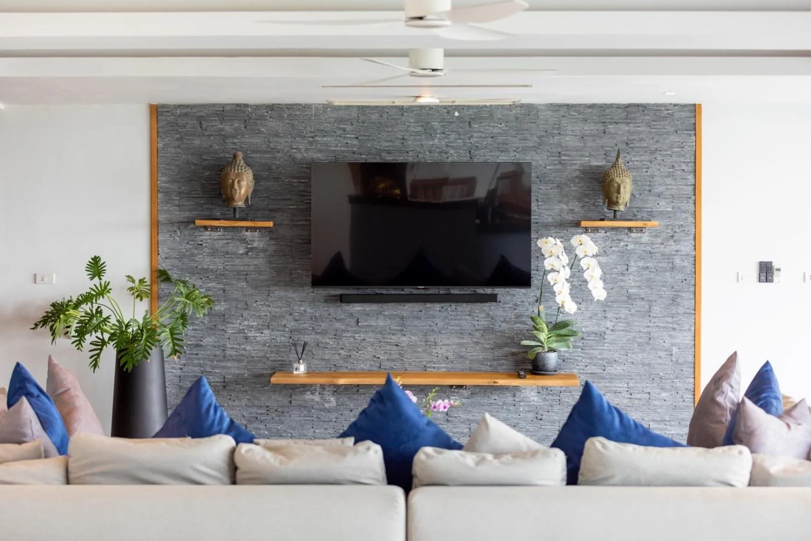 Communal lounge/ TV room in Villa Firefly- Spectacular Family Friendly Villa