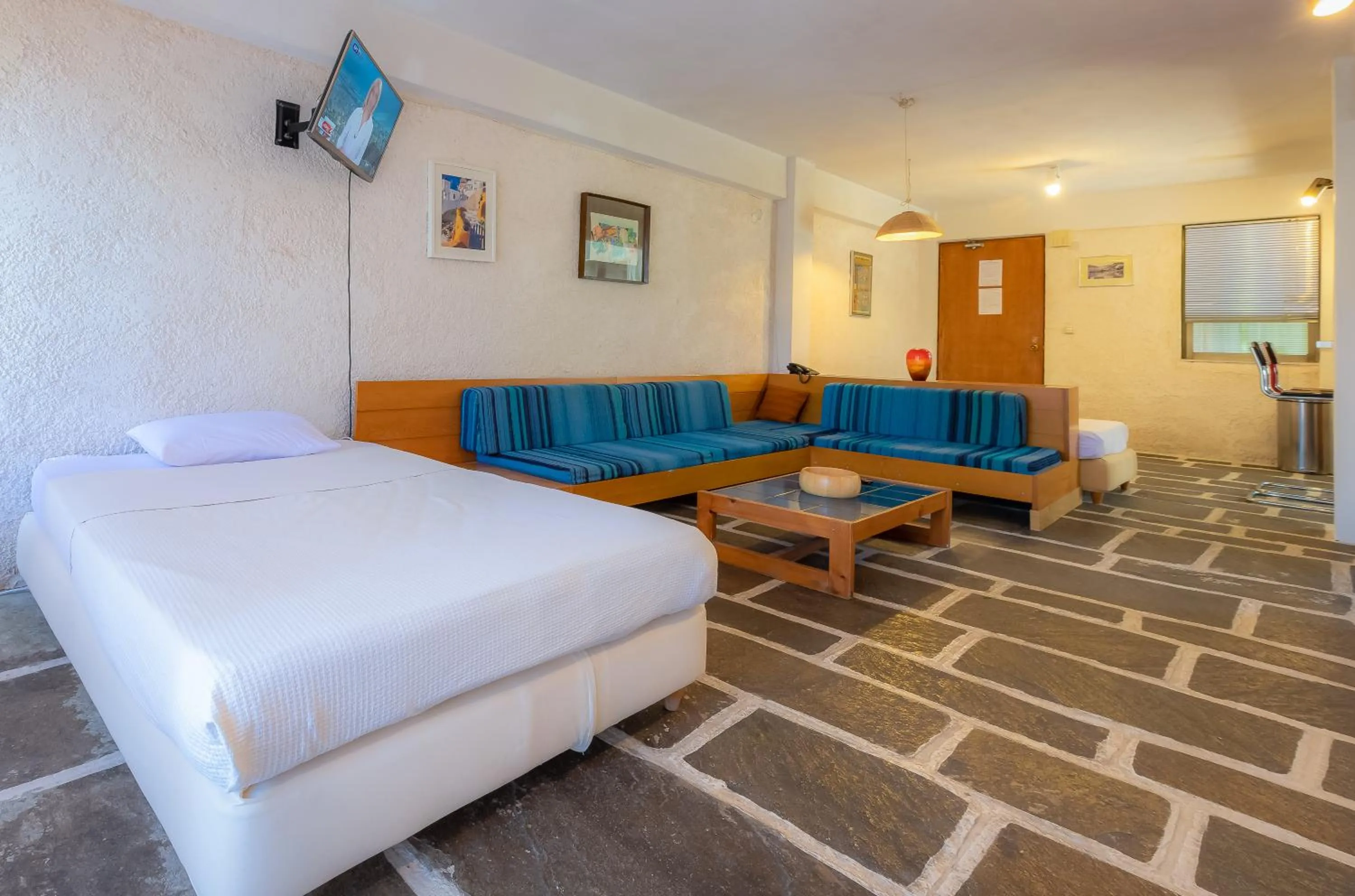 Living room in Apollonia Hotel Apartments