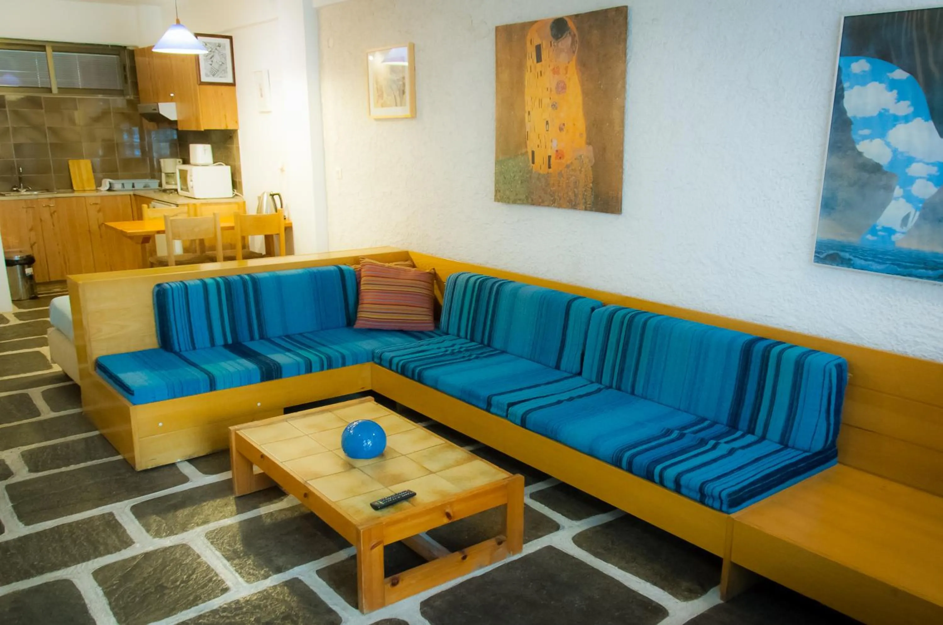 Living room in Apollonia Hotel Apartments