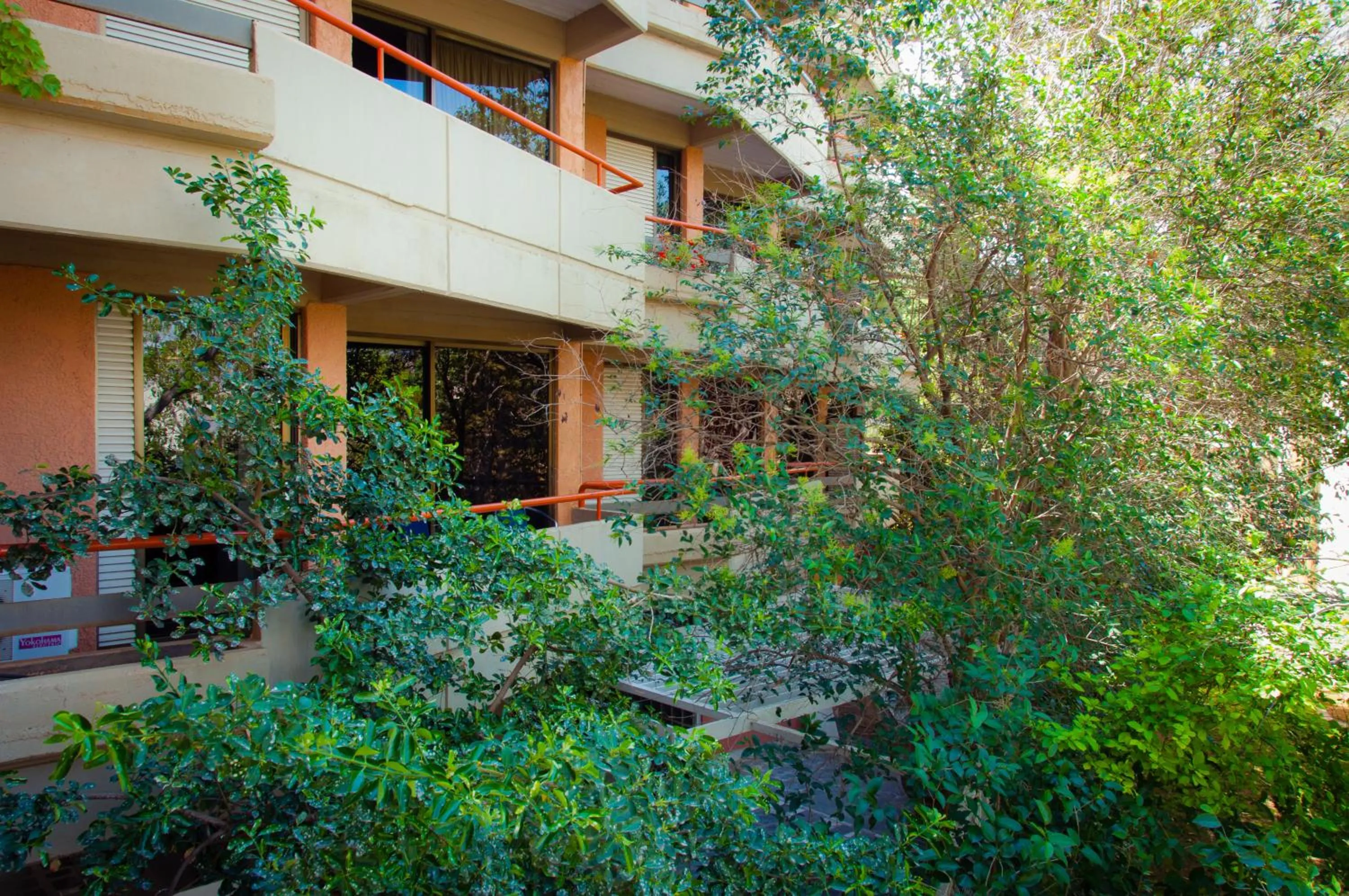 Facade/entrance in Apollonia Hotel Apartments