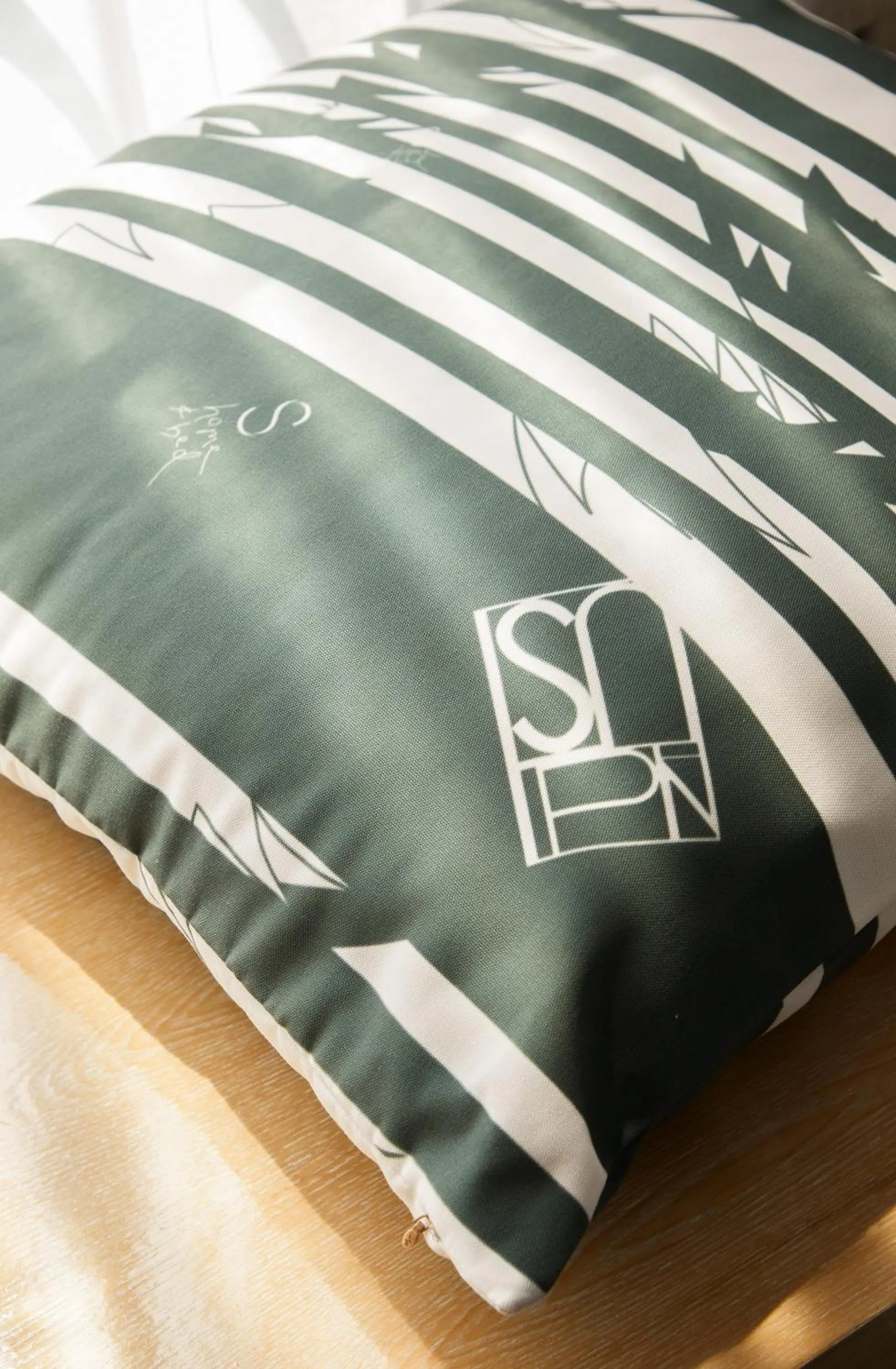 Decorative detail, Bed in Hotel Sapin