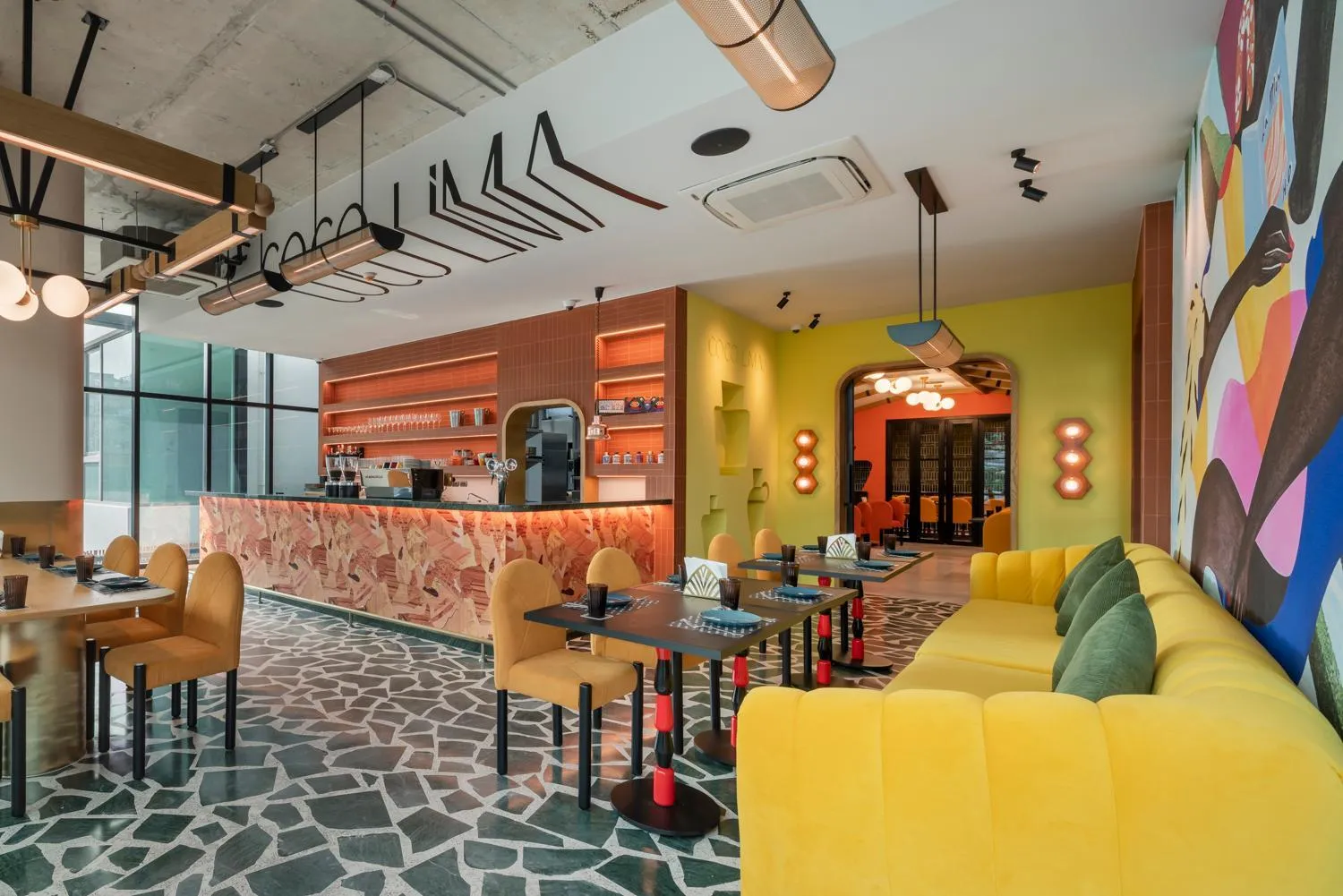 Restaurant/places to eat in Hotel Sapin