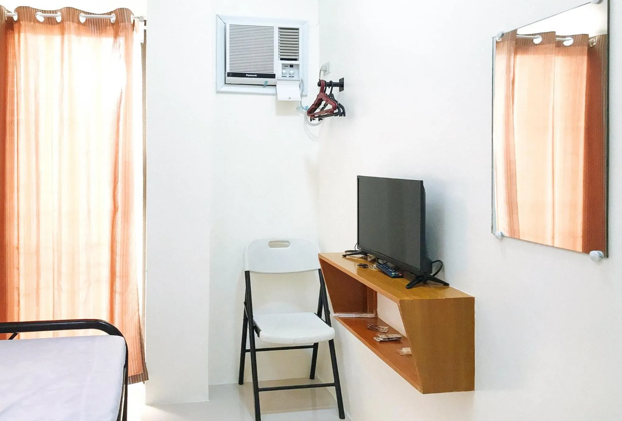 Photo of the whole room in L and V Bantayan Guest House