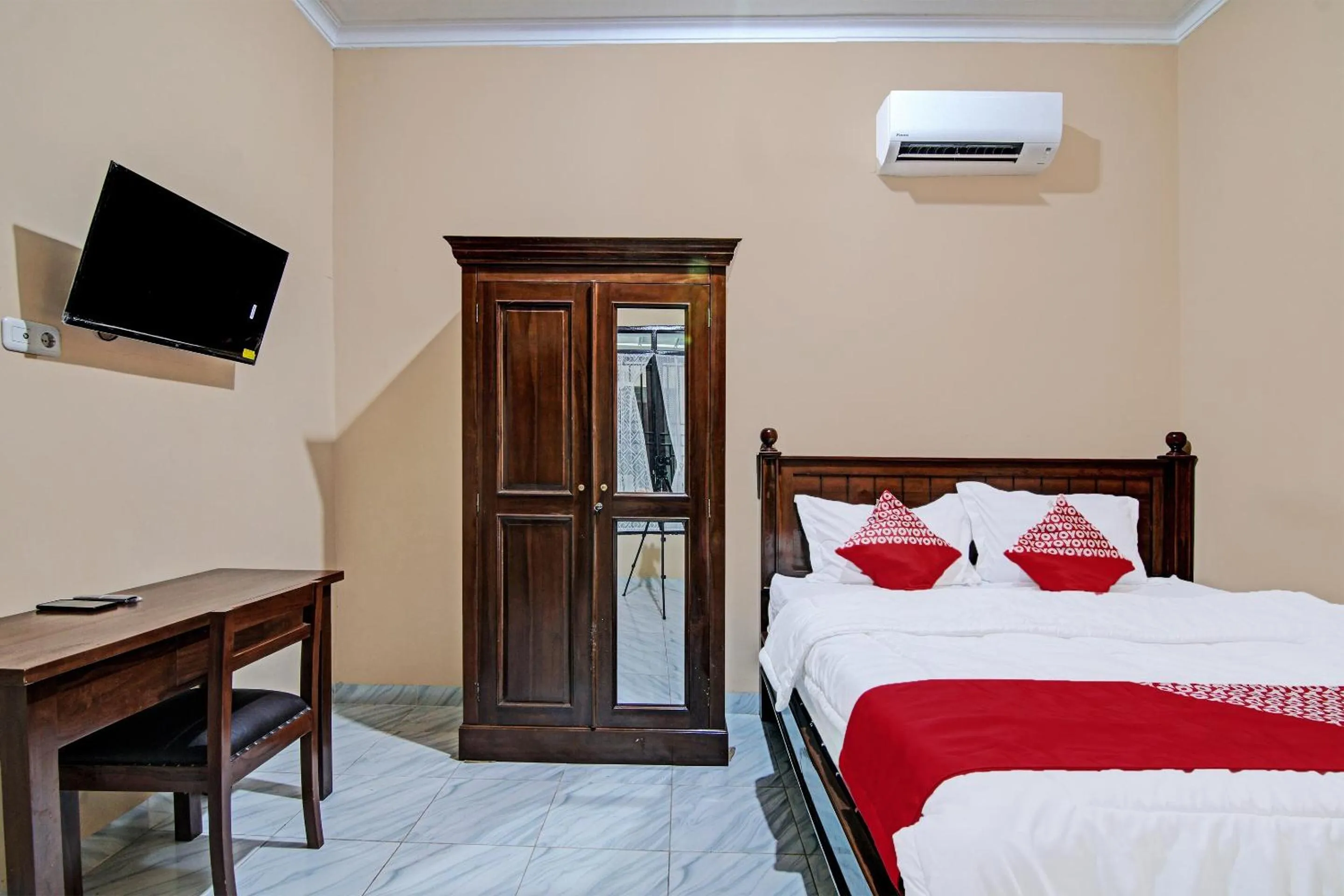 Bedroom, Bed in Hotel O Sandira Syariah