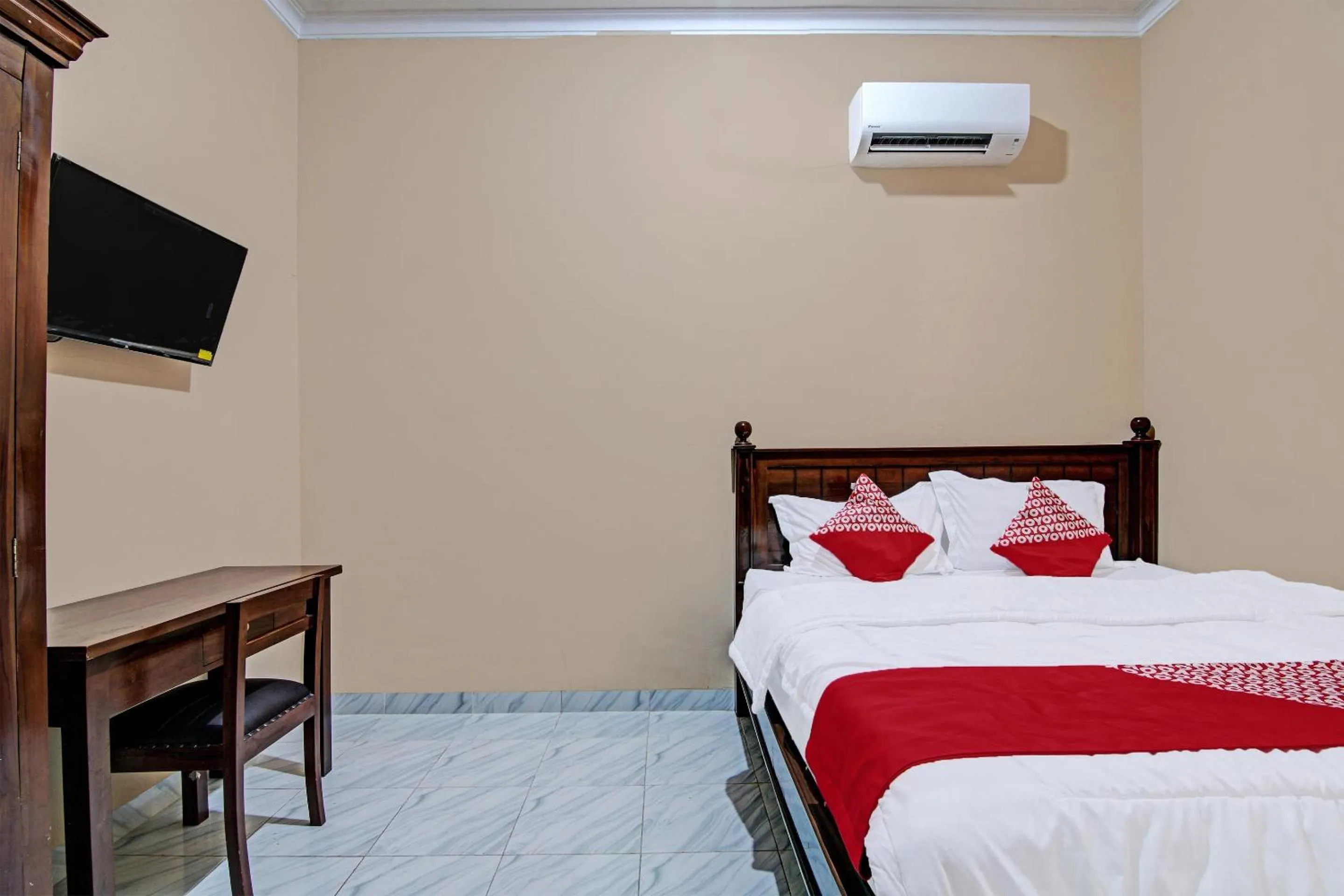 Bedroom, Bed in Hotel O Sandira Syariah