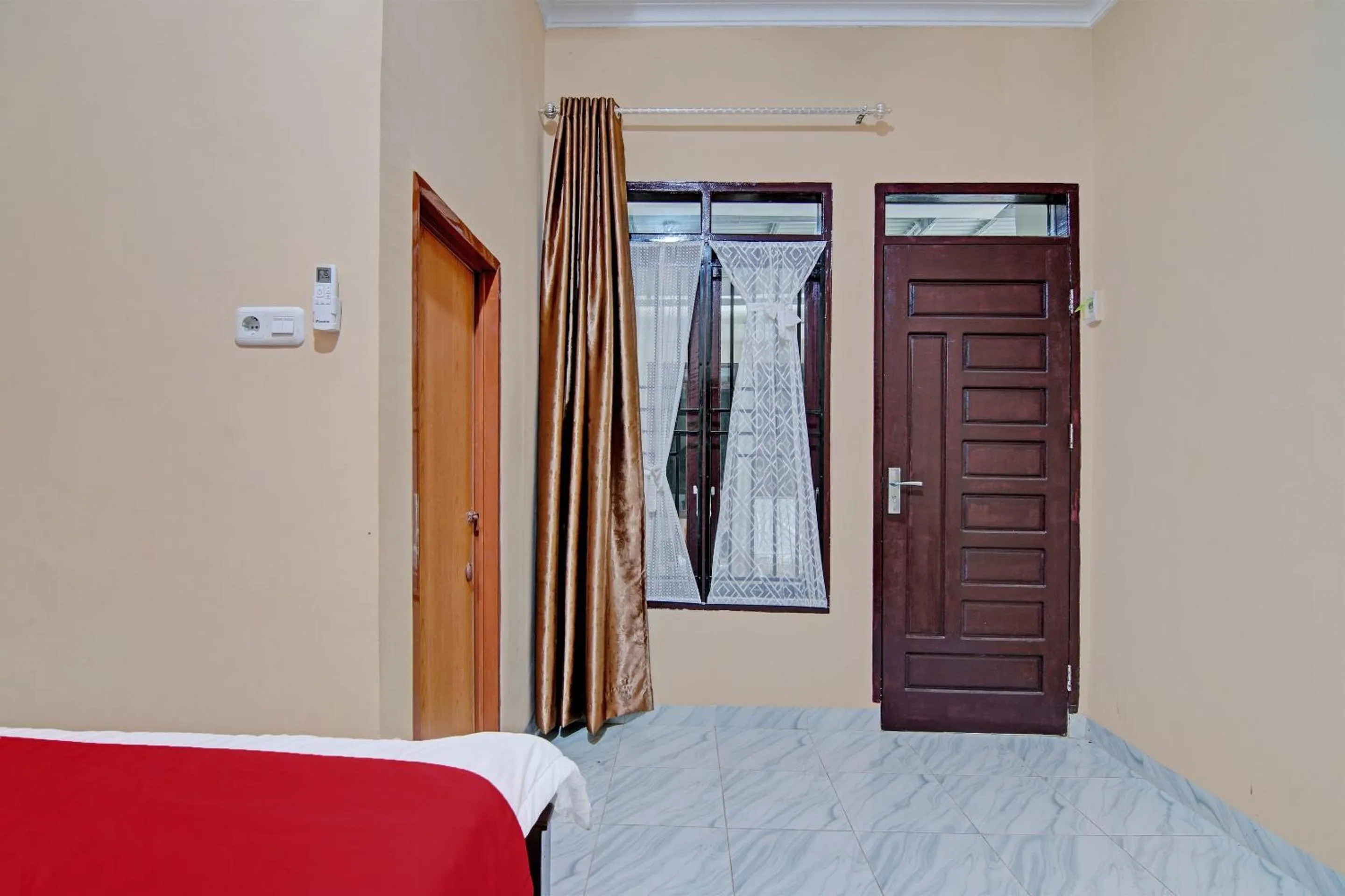 Bedroom, Bed in Hotel O Sandira Syariah