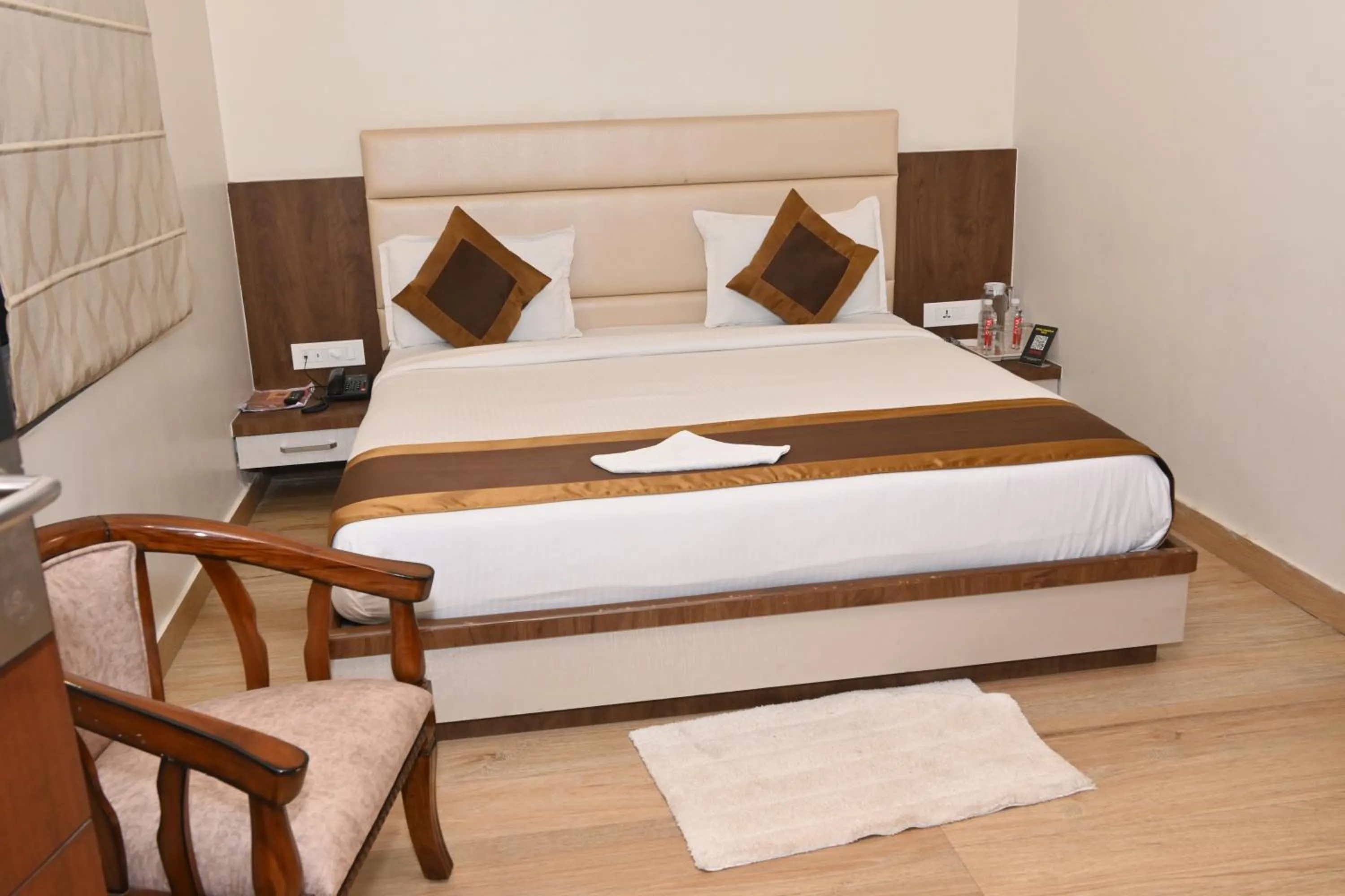 Bedroom, Bed in Hotel Banaras Villa