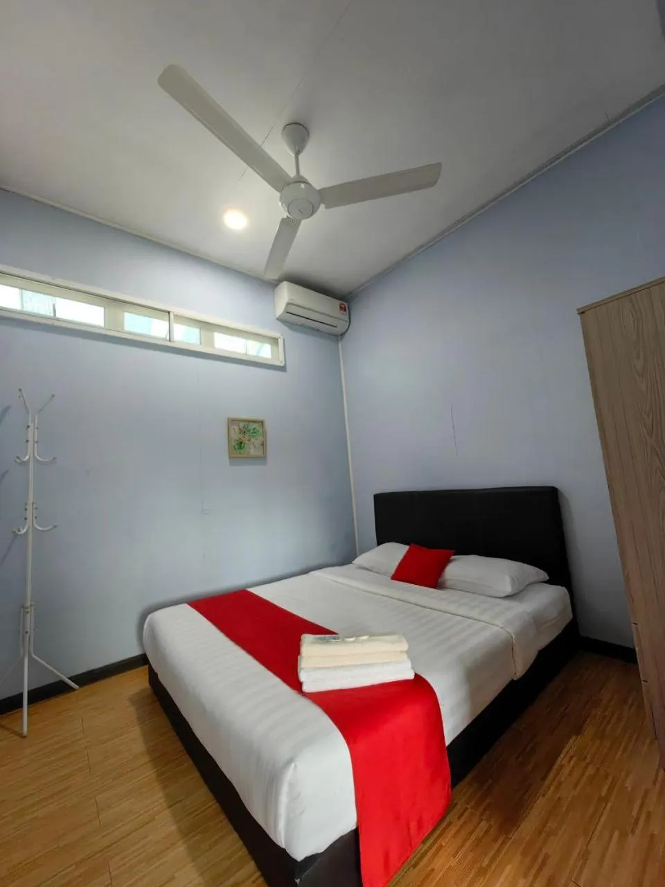 Bed in Grapevine Garden