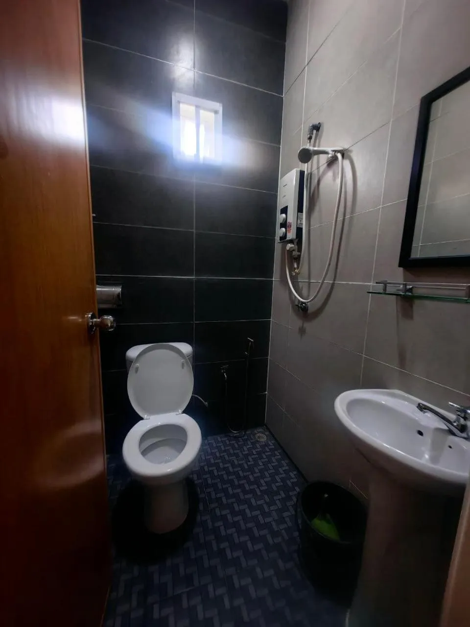 Shower in Grapevine Garden