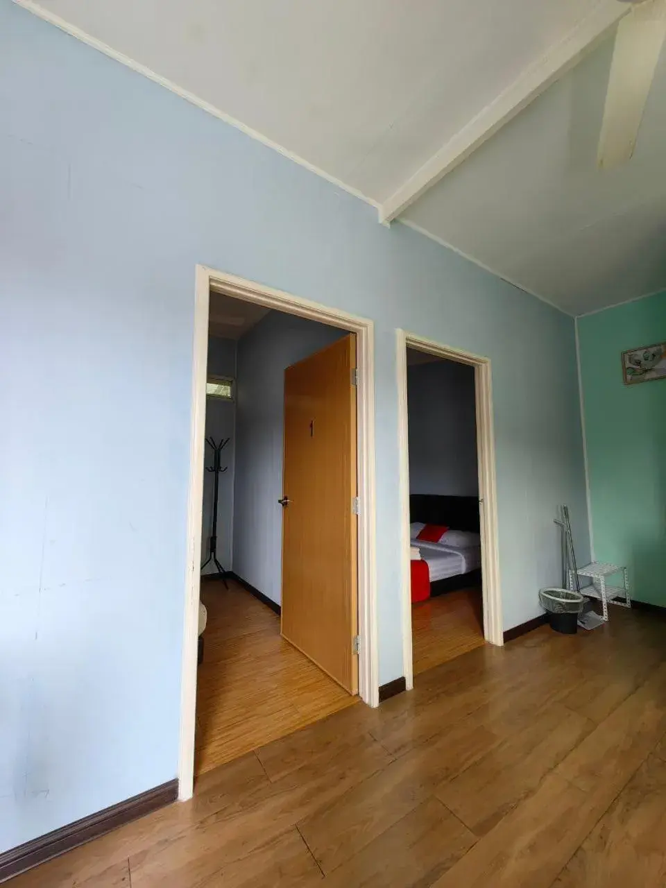 Double Room with Private Bathroom in Grapevine Garden Double Room with Private Bathroom in Grapevine Garden