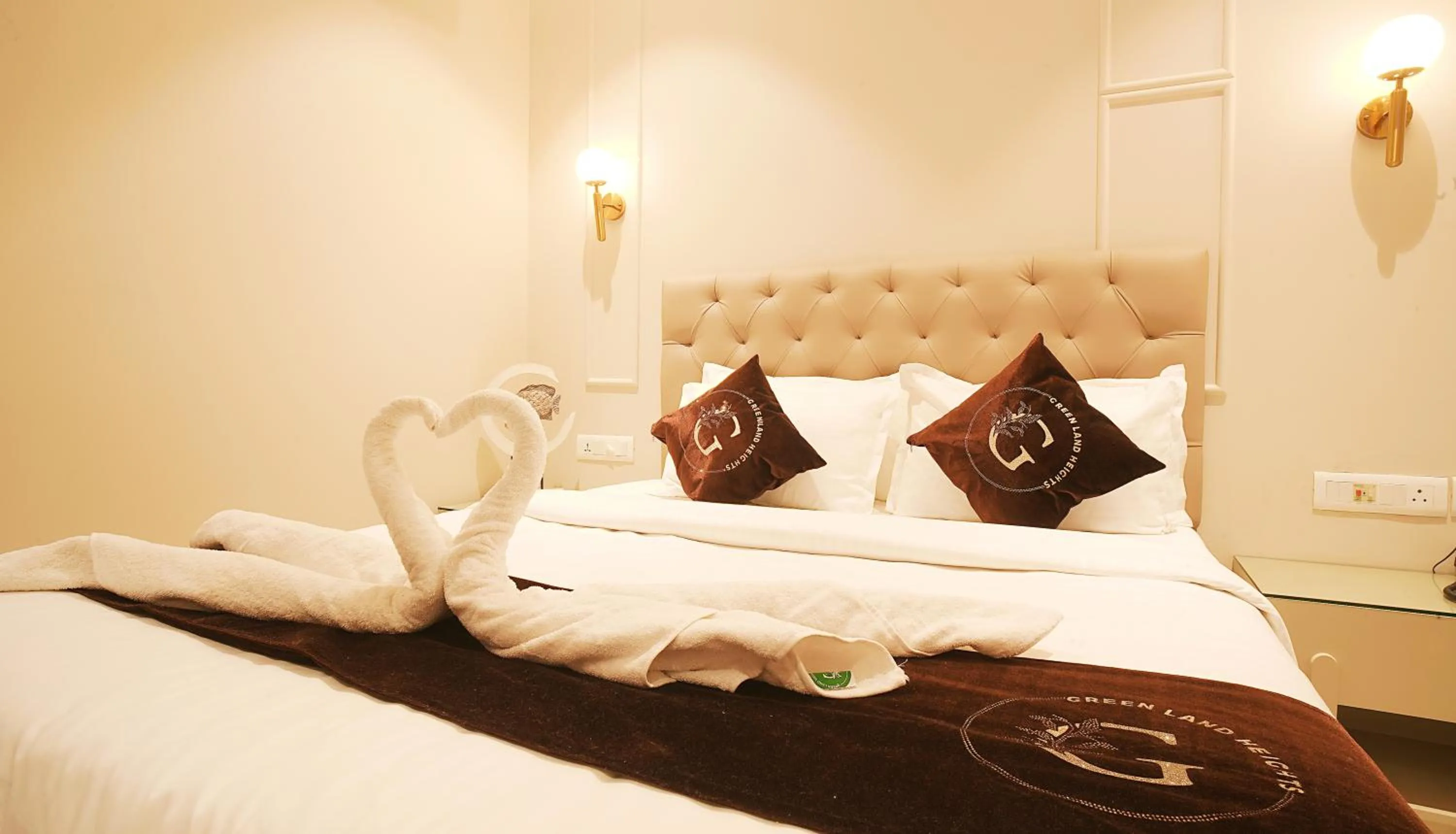 Bed in Hotel Green Land Heights