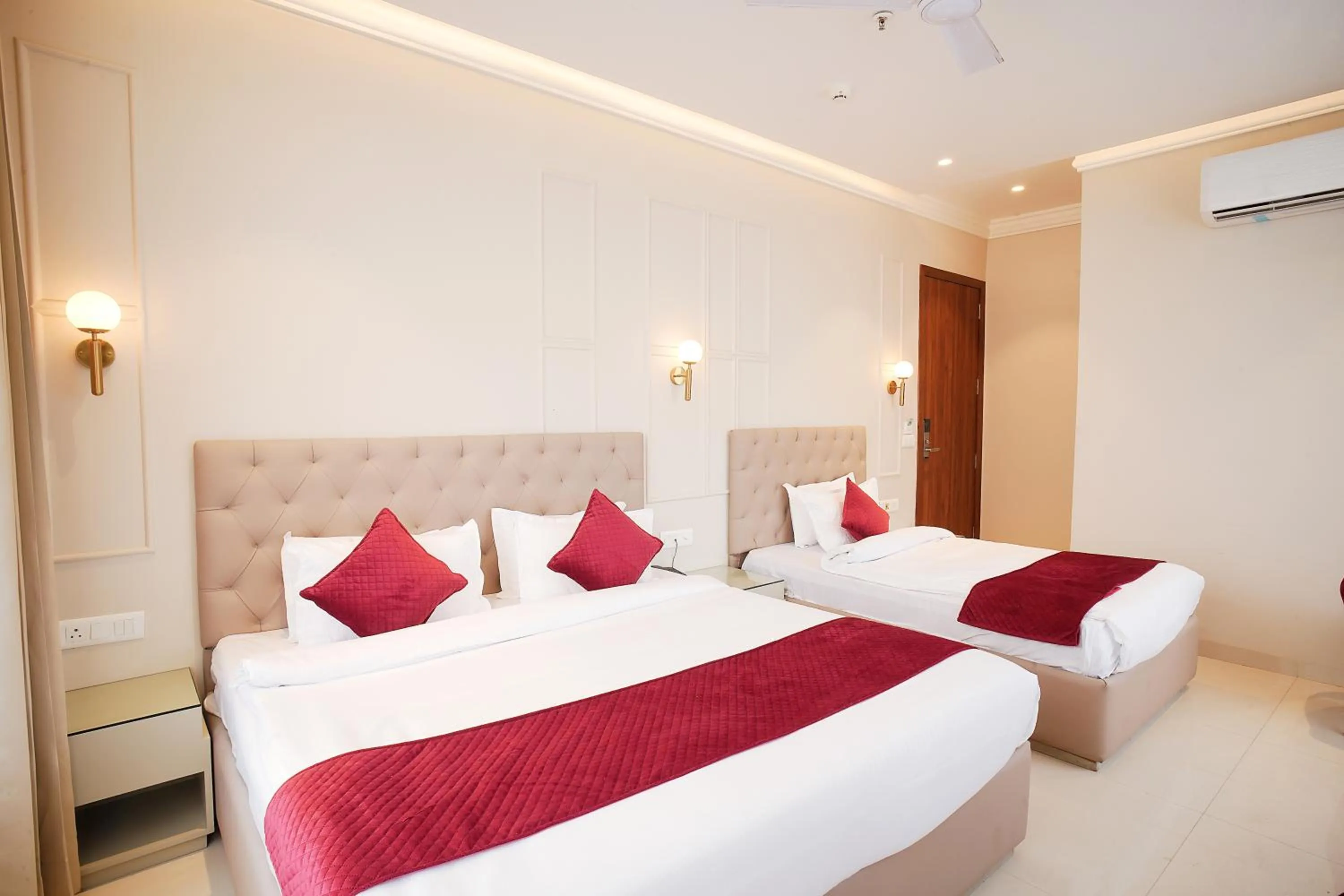 Bed in Hotel Green Land Heights