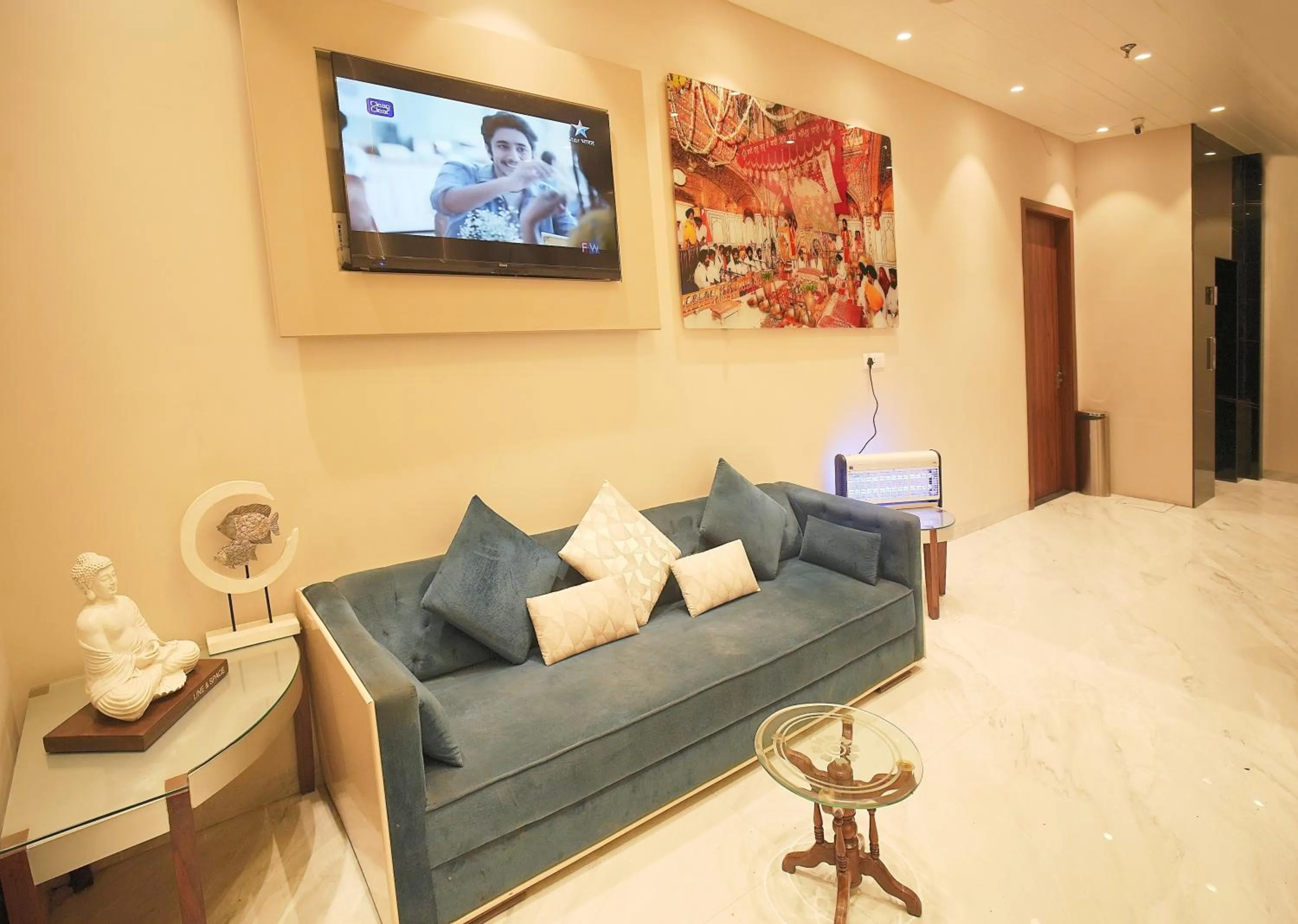 Seating area in Hotel Green Land Heights