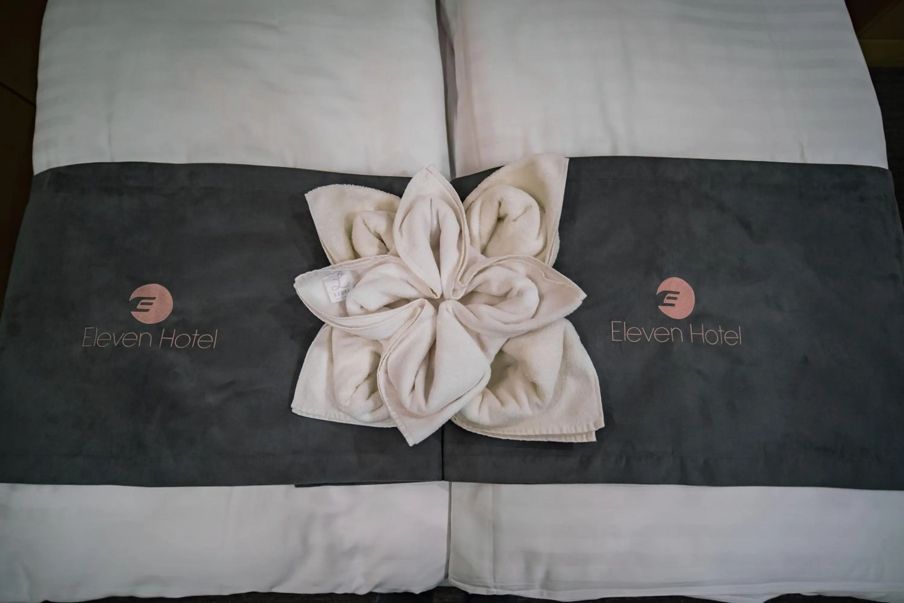 Bed in Eleven Business & Sport Hotel