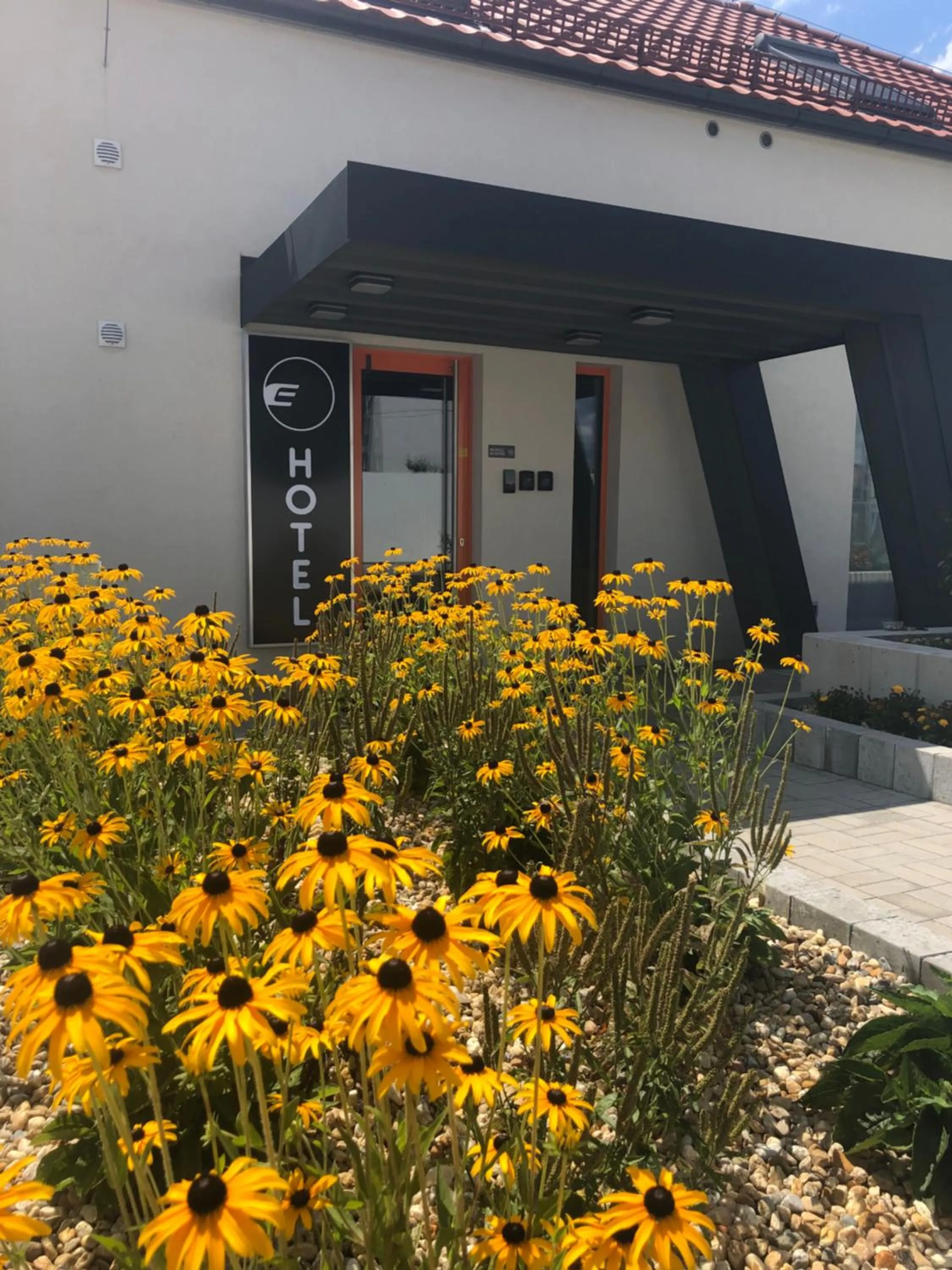 Facade/entrance in Eleven Business & Sport Hotel