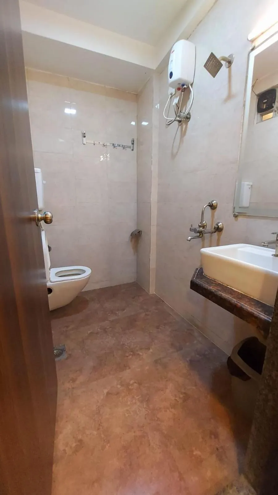 Bathroom in HOTEL RIGGA INN KOKILABEN DHIRUBHAI AMBANI Hospital