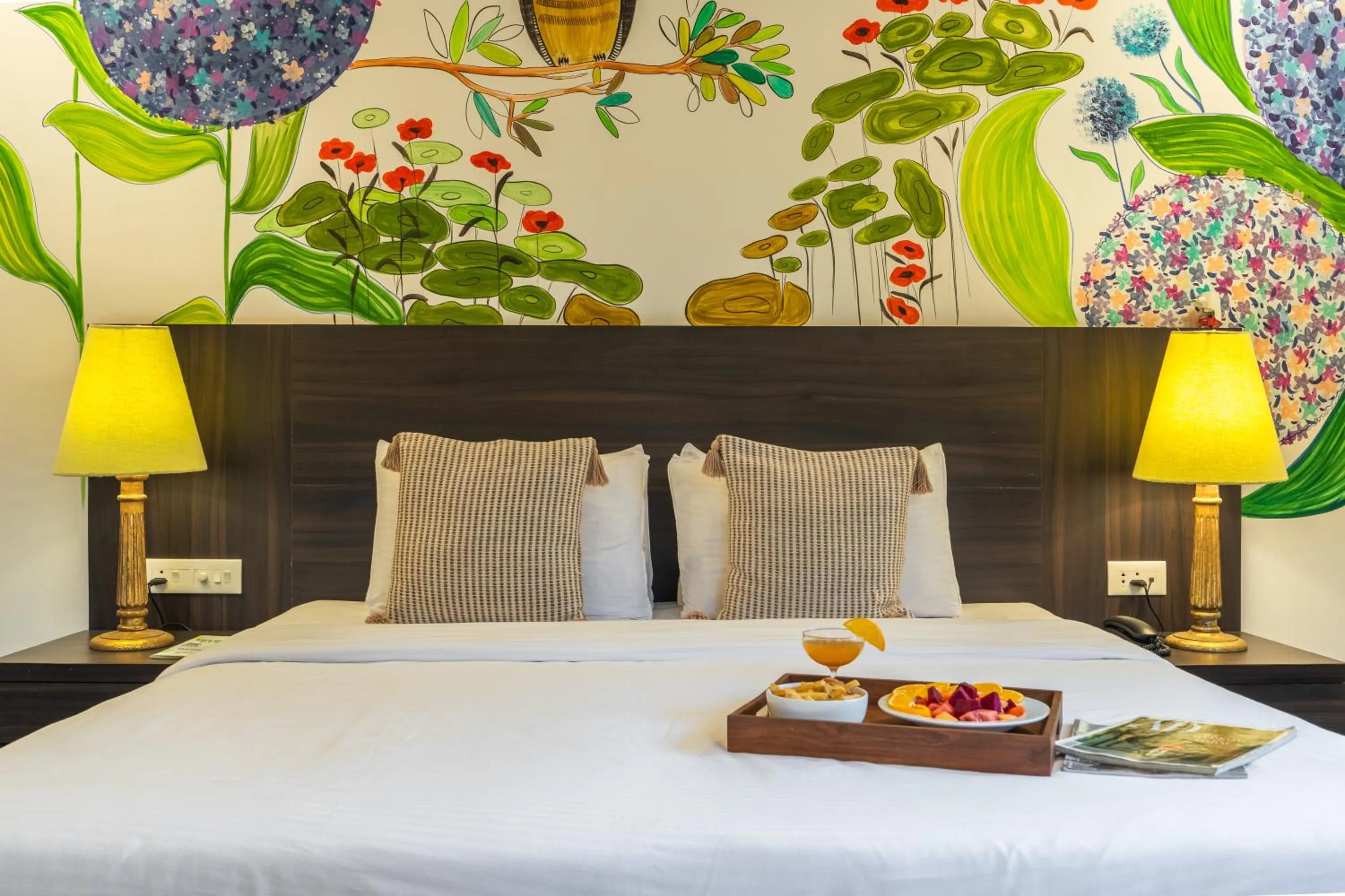 Bed in Locomo Boutique, Morjim - Cozy tropical stay, near beach