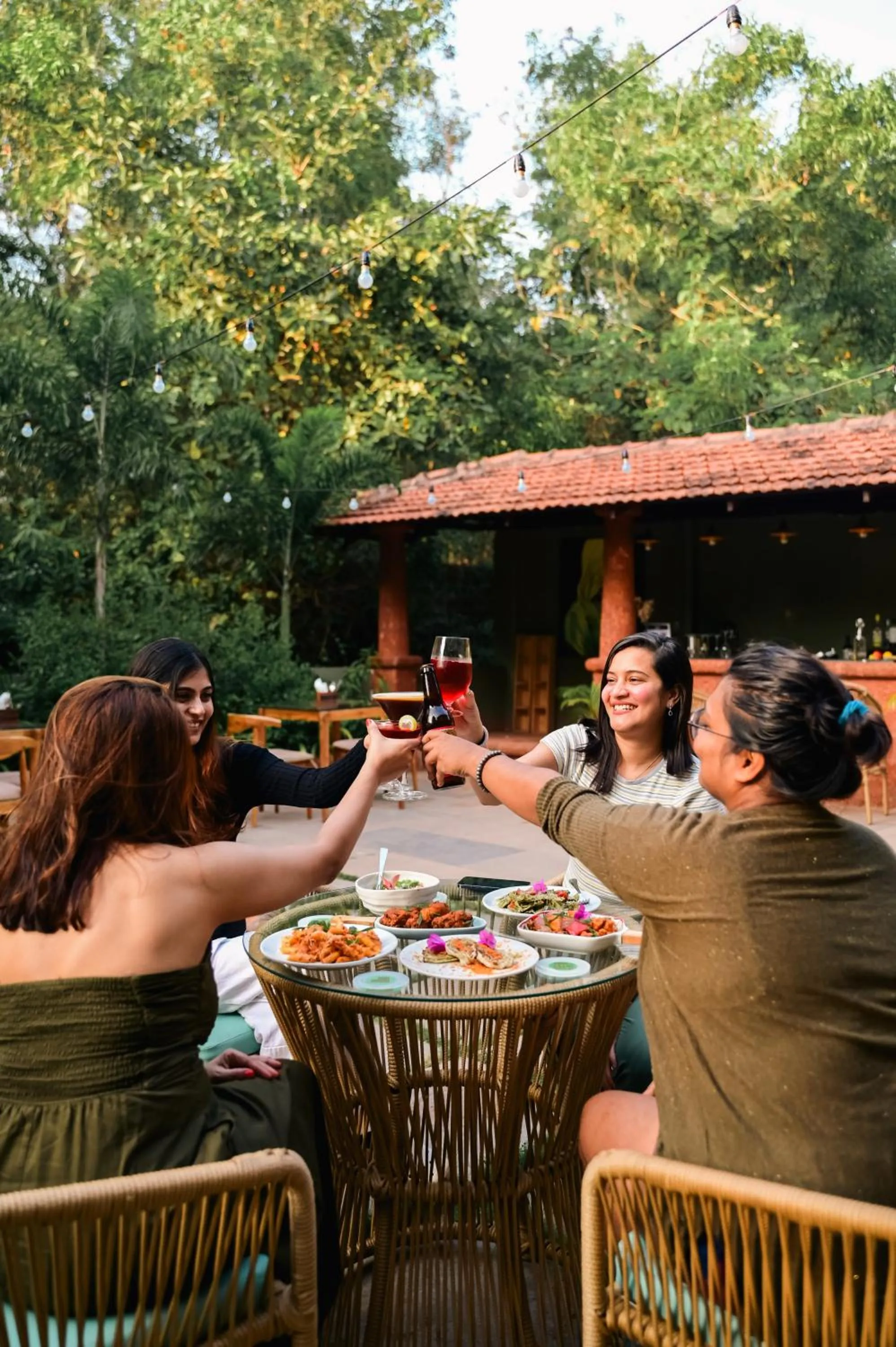 Dining area in Locomo Boutique, Morjim - Cozy tropical stay, near beach