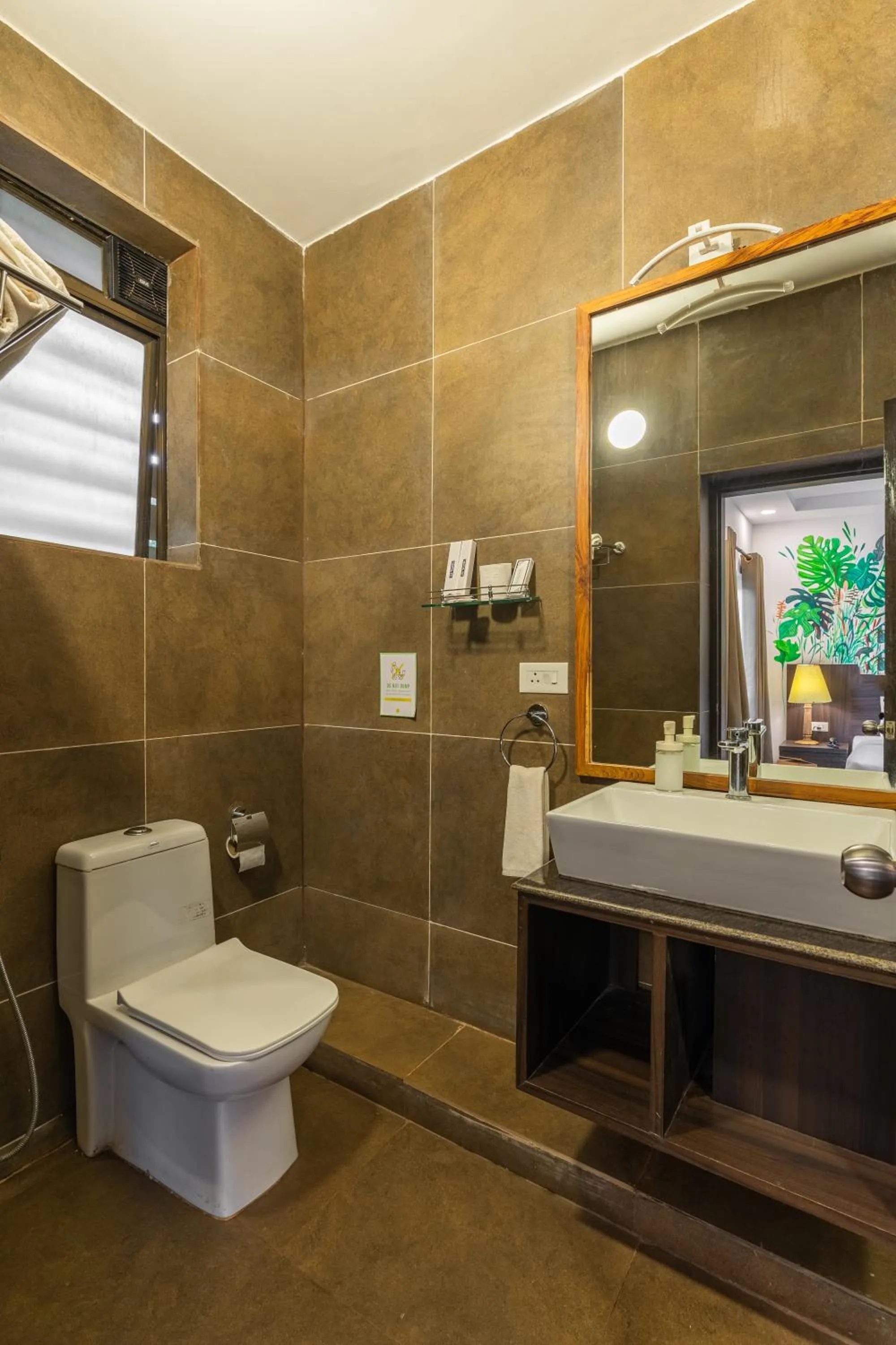 Toilet in Locomo Boutique, Morjim - Cozy tropical stay, near beach